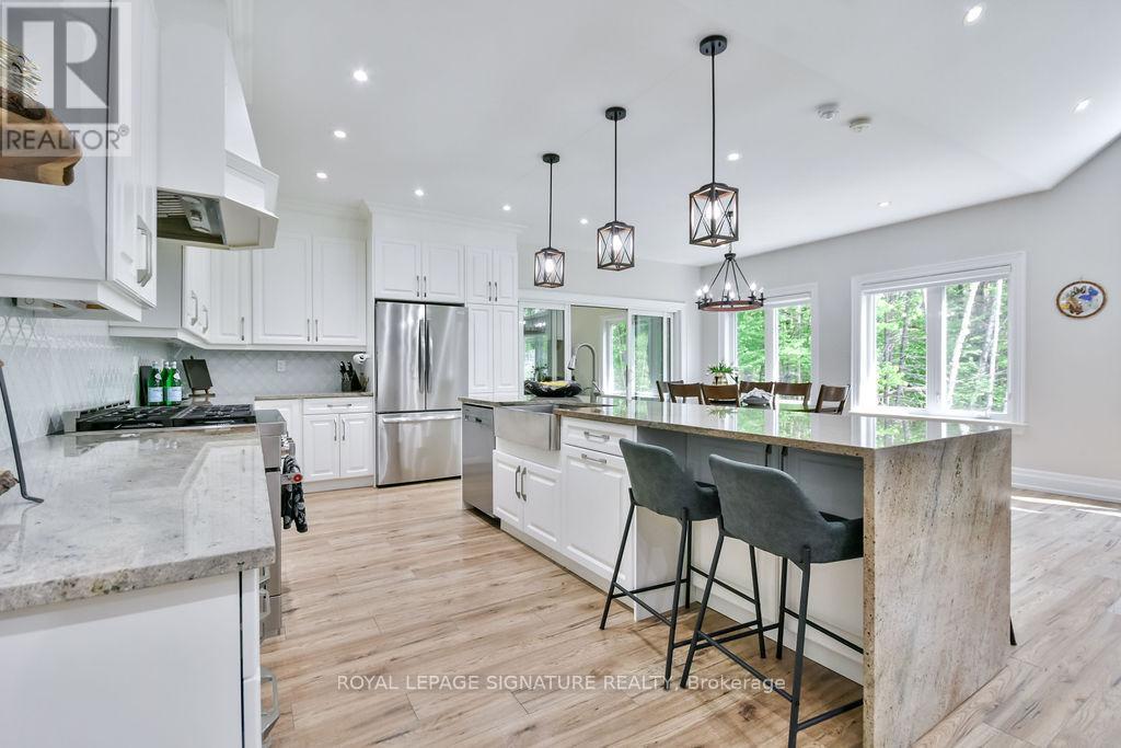 5142 Severn Pines Crescent, Severn, Ontario  L0K 2B0 - Photo 5 - S12195504