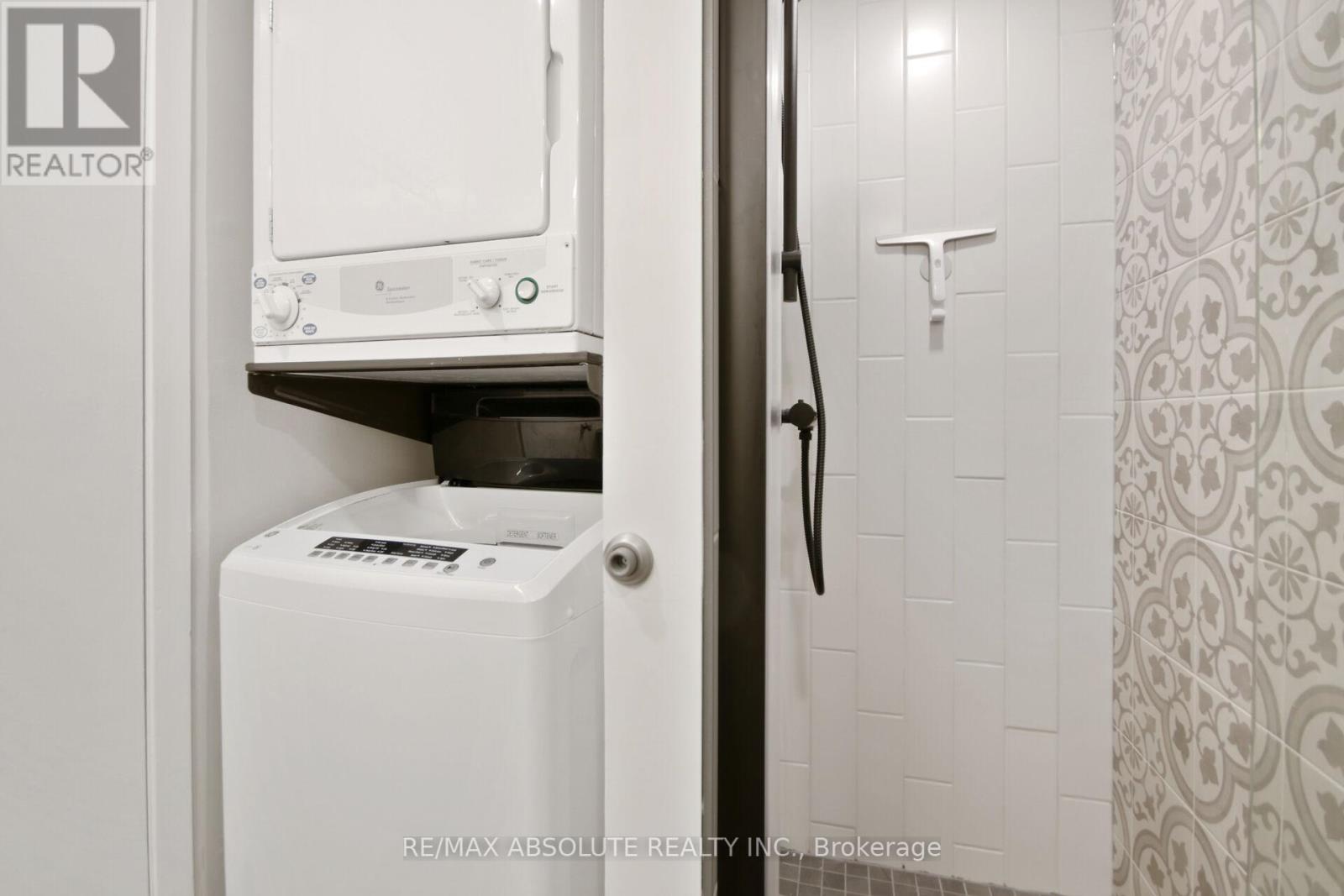 Property at 252 BRUYERE STREET image 5