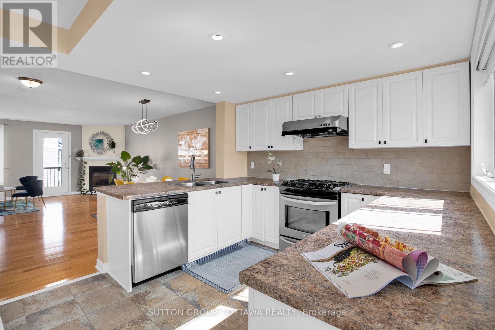 24g Steel Street, Ottawa, Ontario  K1J 6R3 - Photo 13 - X12195814
