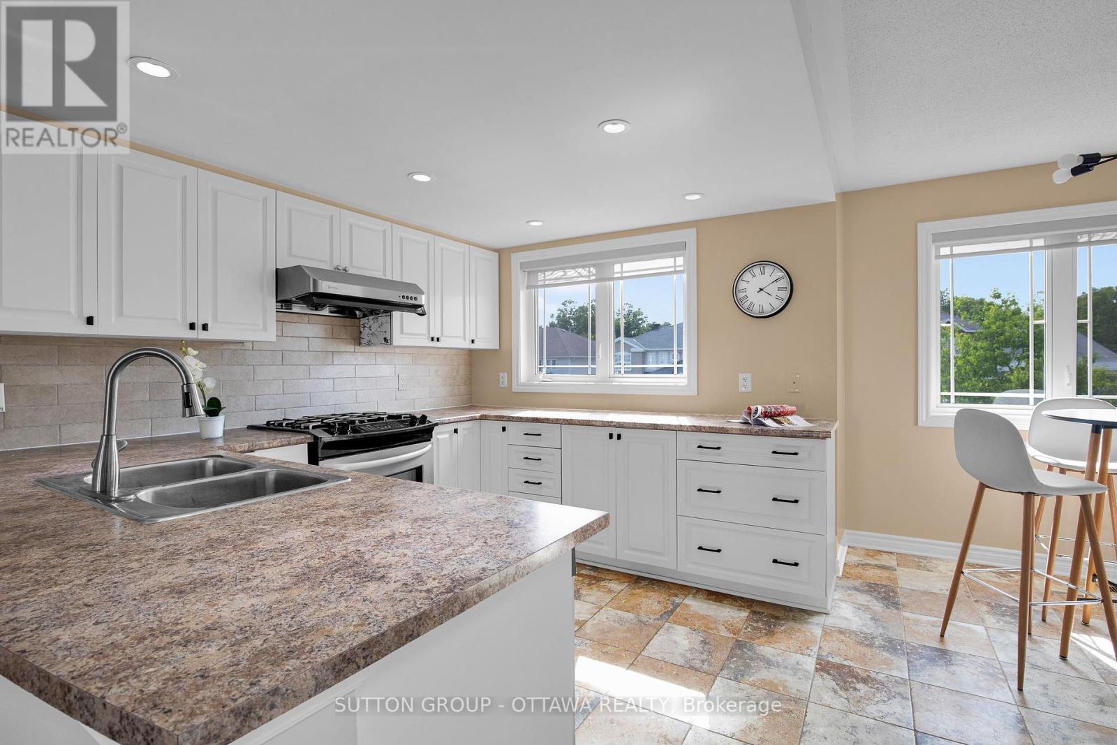 24g Steel Street, Ottawa, Ontario  K1J 6R3 - Photo 15 - X12195814