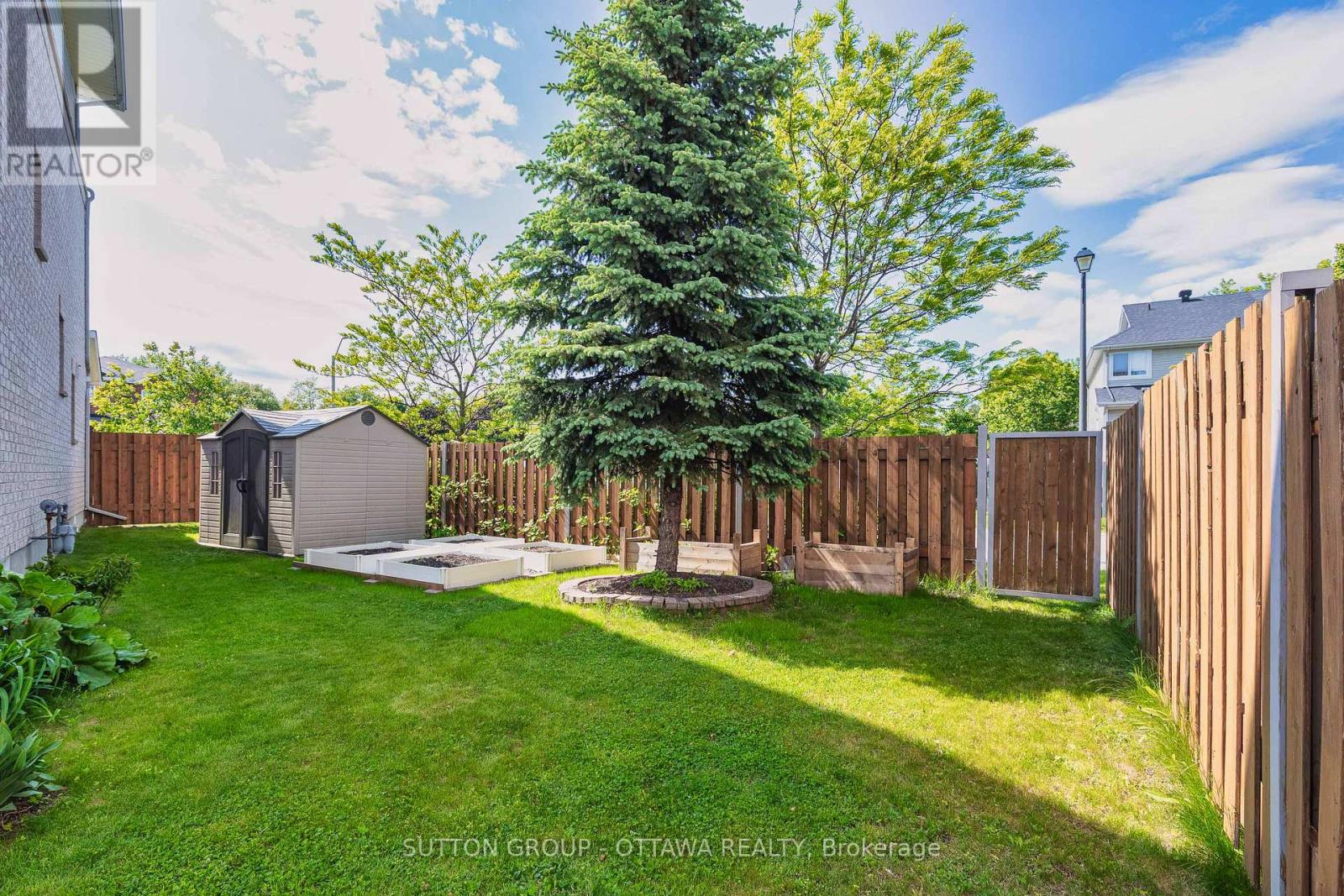 24g Steel Street, Ottawa, Ontario  K1J 6R3 - Photo 4 - X12195814