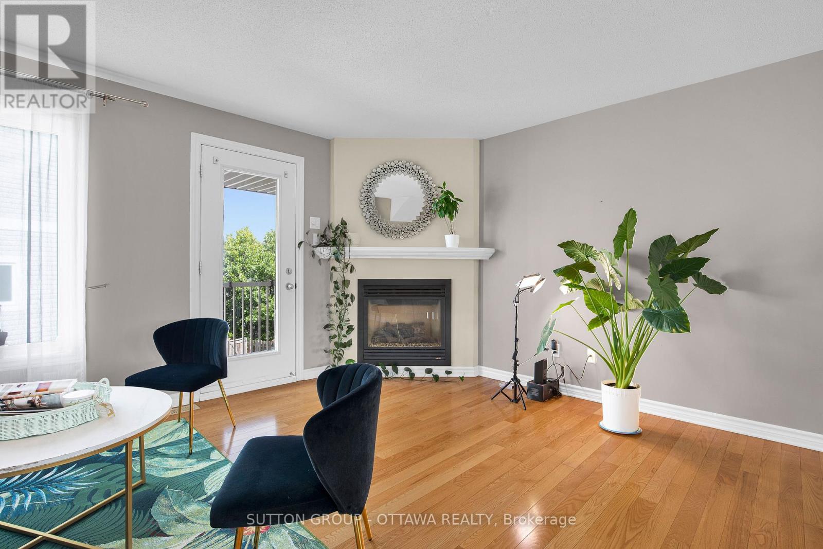 24g Steel Street, Ottawa, Ontario  K1J 6R3 - Photo 6 - X12195814