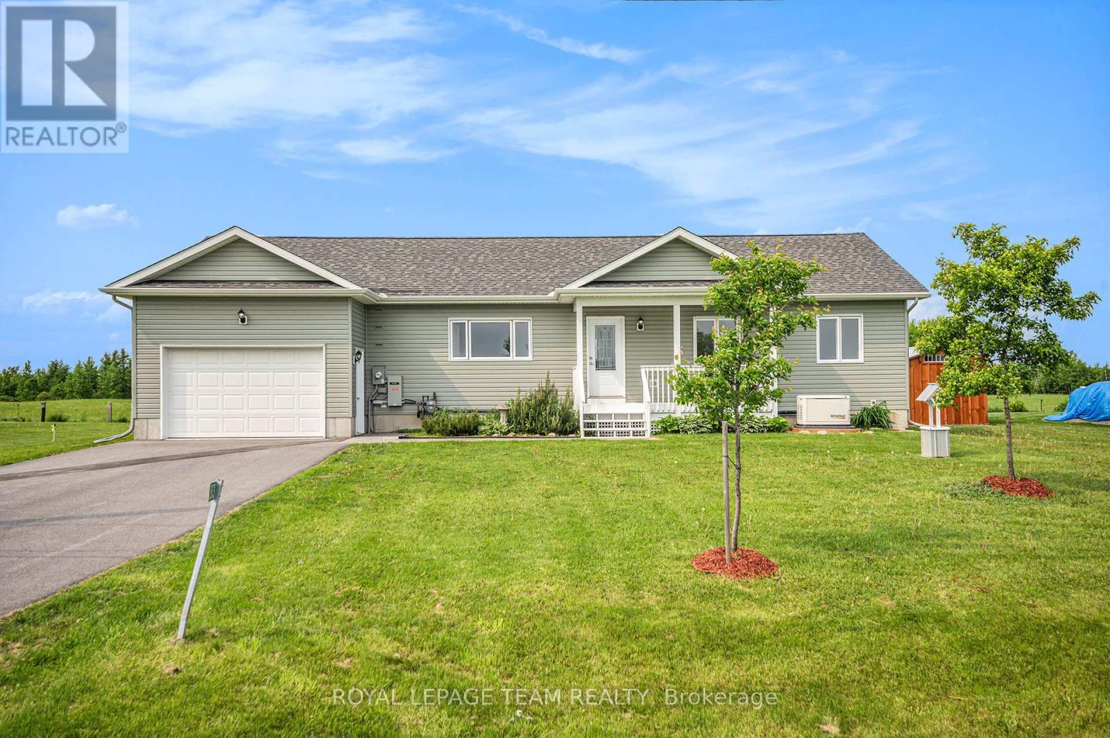 2833 Dunrobin Road, Ottawa, Ontario  K0A 1T0 - Photo 1 - X12195815