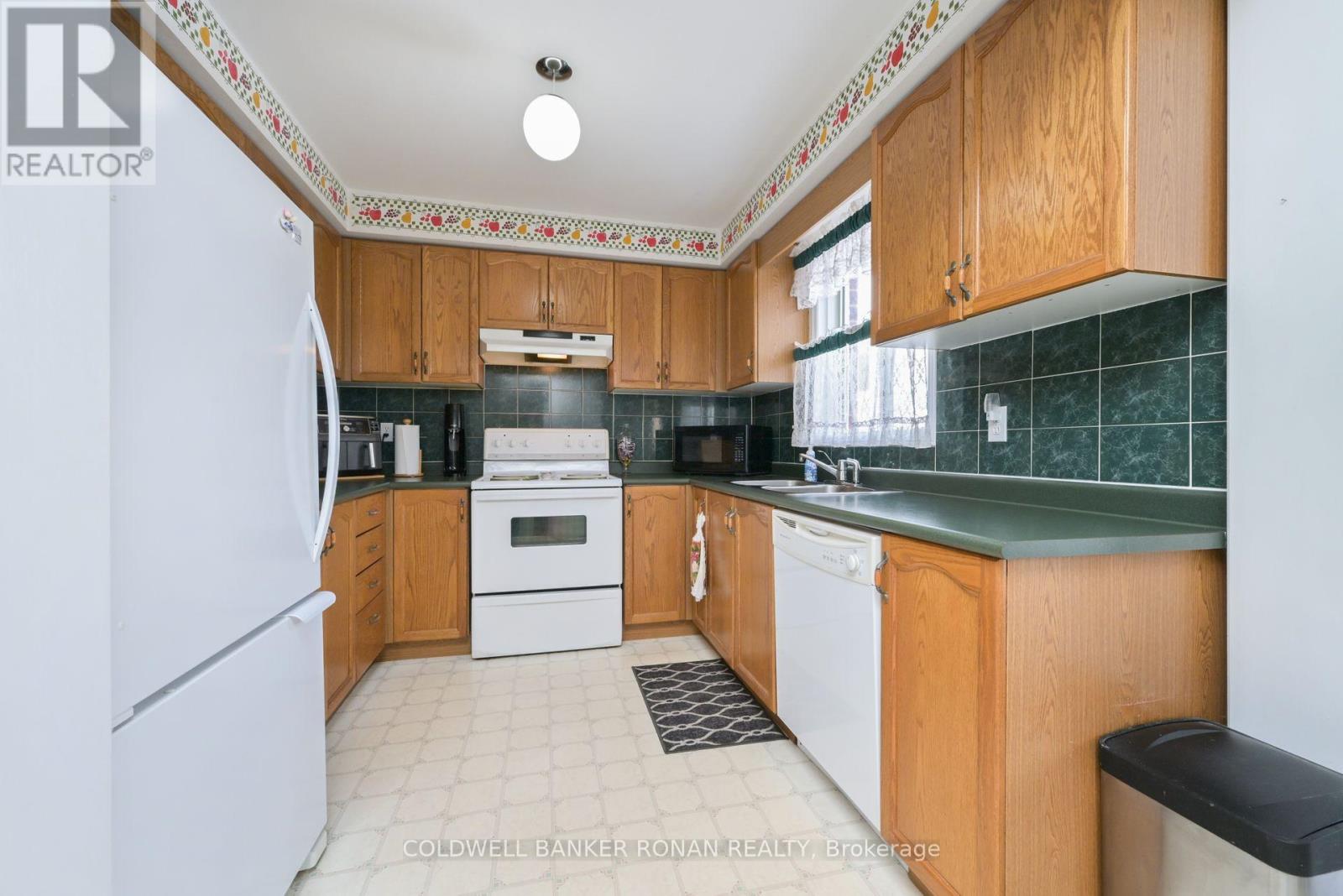 51 Darling Crescent, New Tecumseth, Ontario  L9R 1P7 - Photo 6 - N11996441