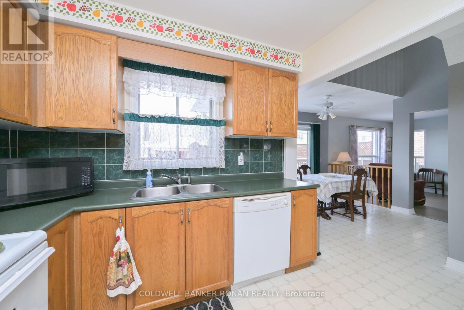 51 Darling Crescent, New Tecumseth, Ontario  L9R 1P7 - Photo 8 - N11996441