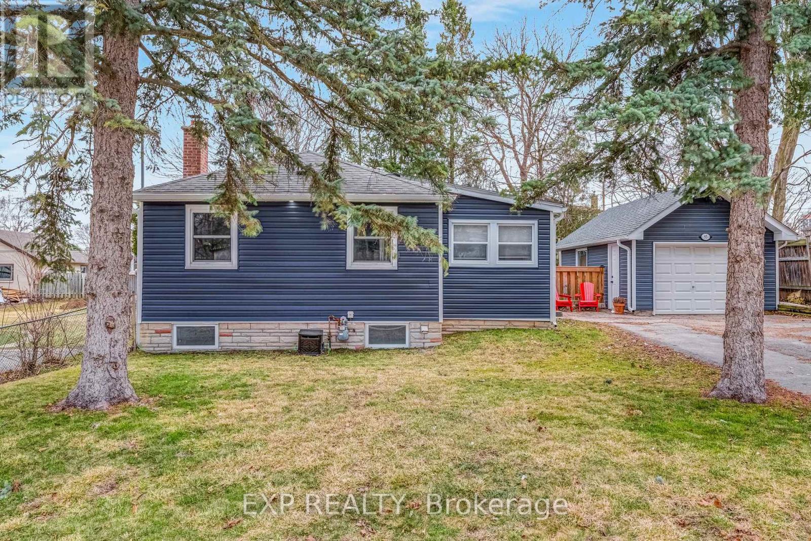 93 Lundy's Lane, Newmarket, Ontario  L3Y 3R9 - Photo 3 - N12194152