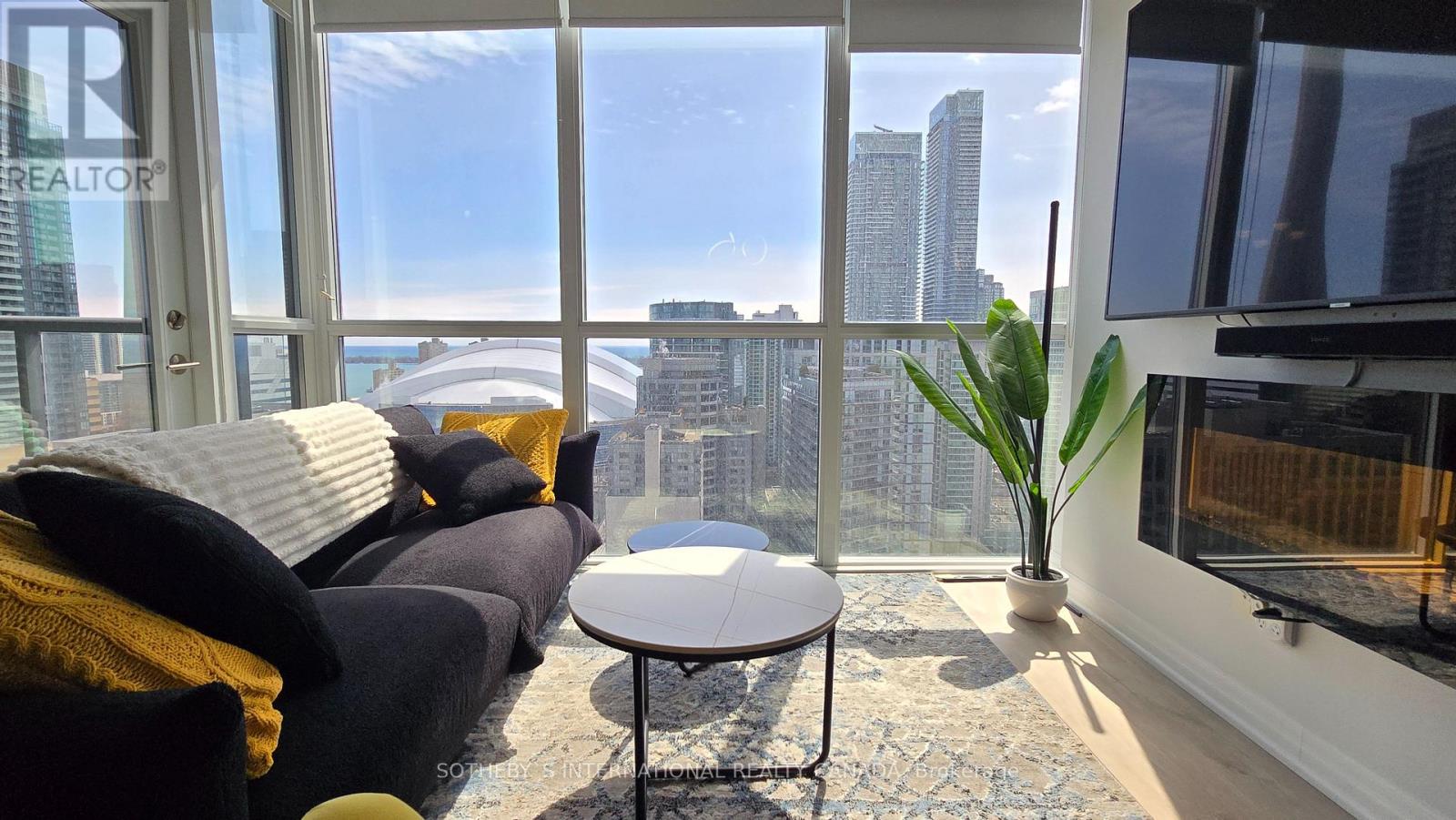2507 - 88 Blue Jays Way, Toronto, Ontario  M5V 0L7 - Photo 1 - C12075761