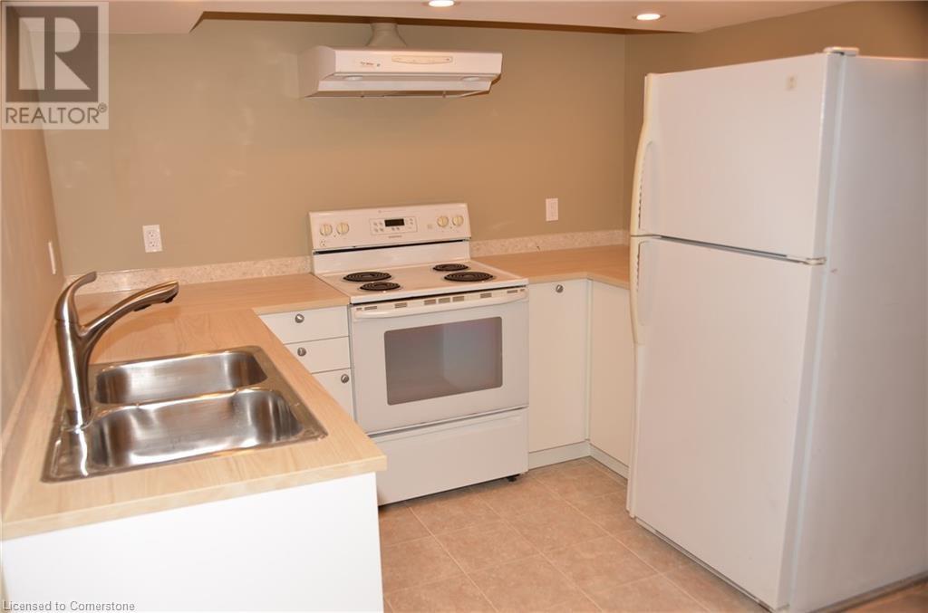 131 Council Crescent Unit# Bsmt, Ancaster, Ontario  L9G 1T9 - Photo 3 - 40736275