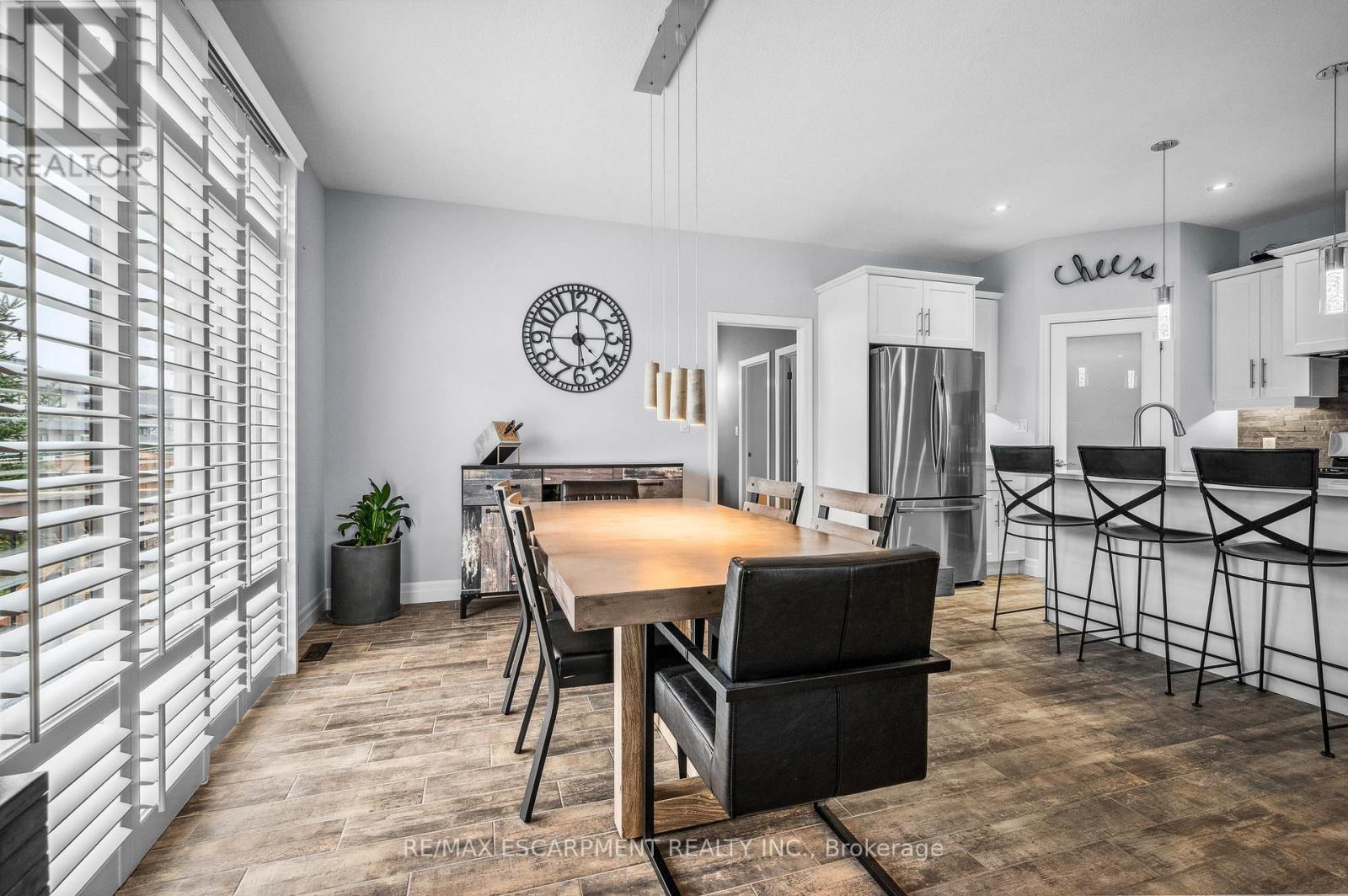 100 Tamarack Boulevard, Woodstock, Ontario  N4S 0E2 - Photo 18 - X12195585