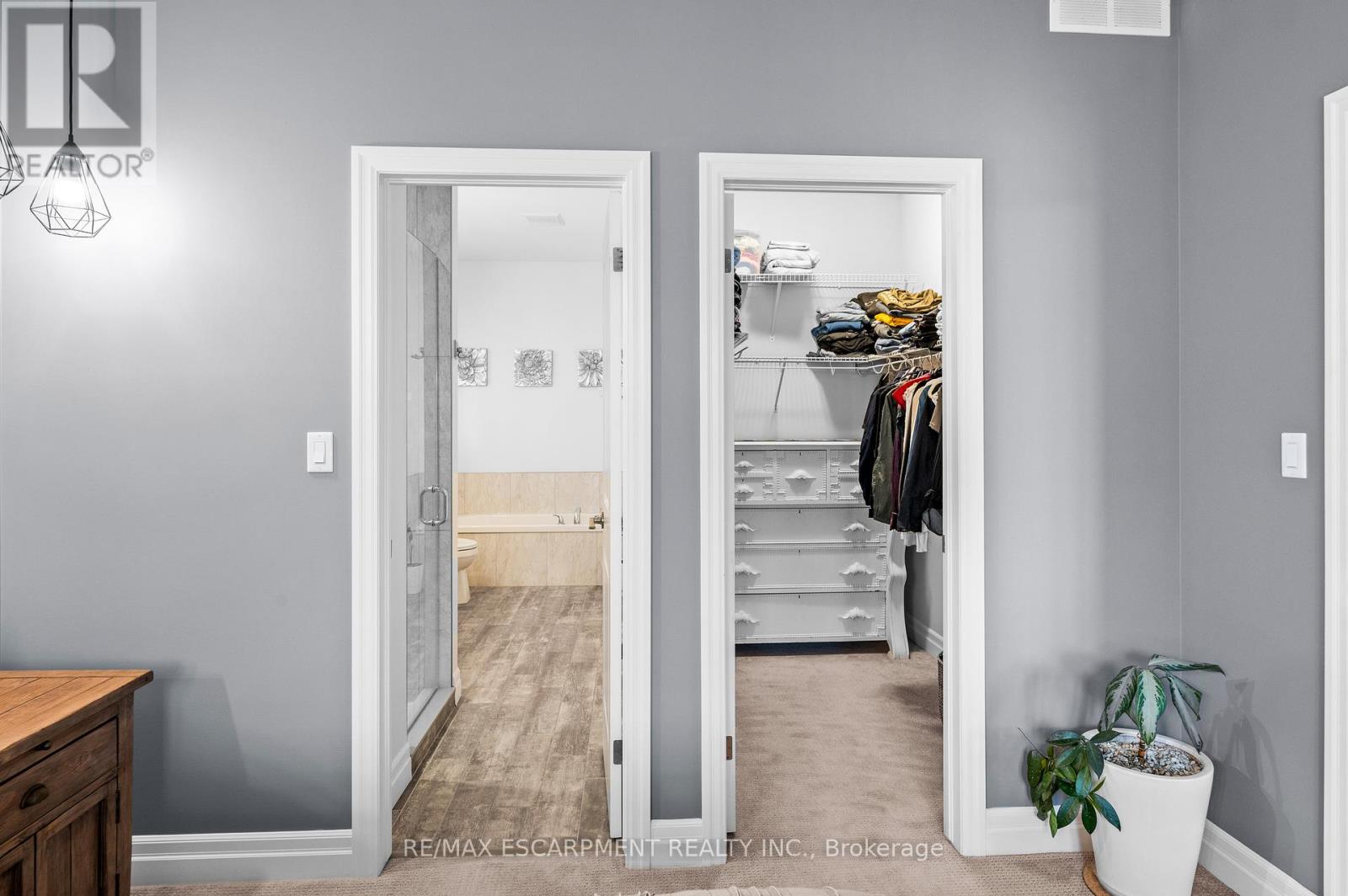 100 Tamarack Boulevard, Woodstock, Ontario  N4S 0E2 - Photo 27 - X12195585