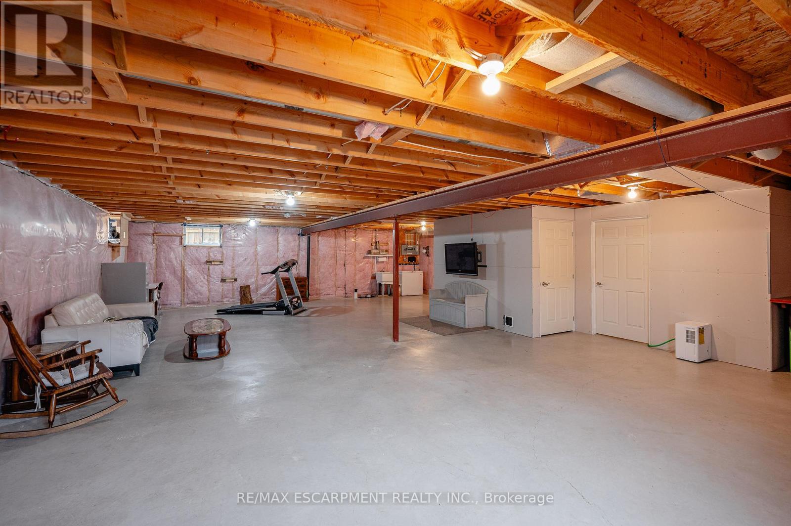 100 Tamarack Boulevard, Woodstock, Ontario  N4S 0E2 - Photo 39 - X12195585