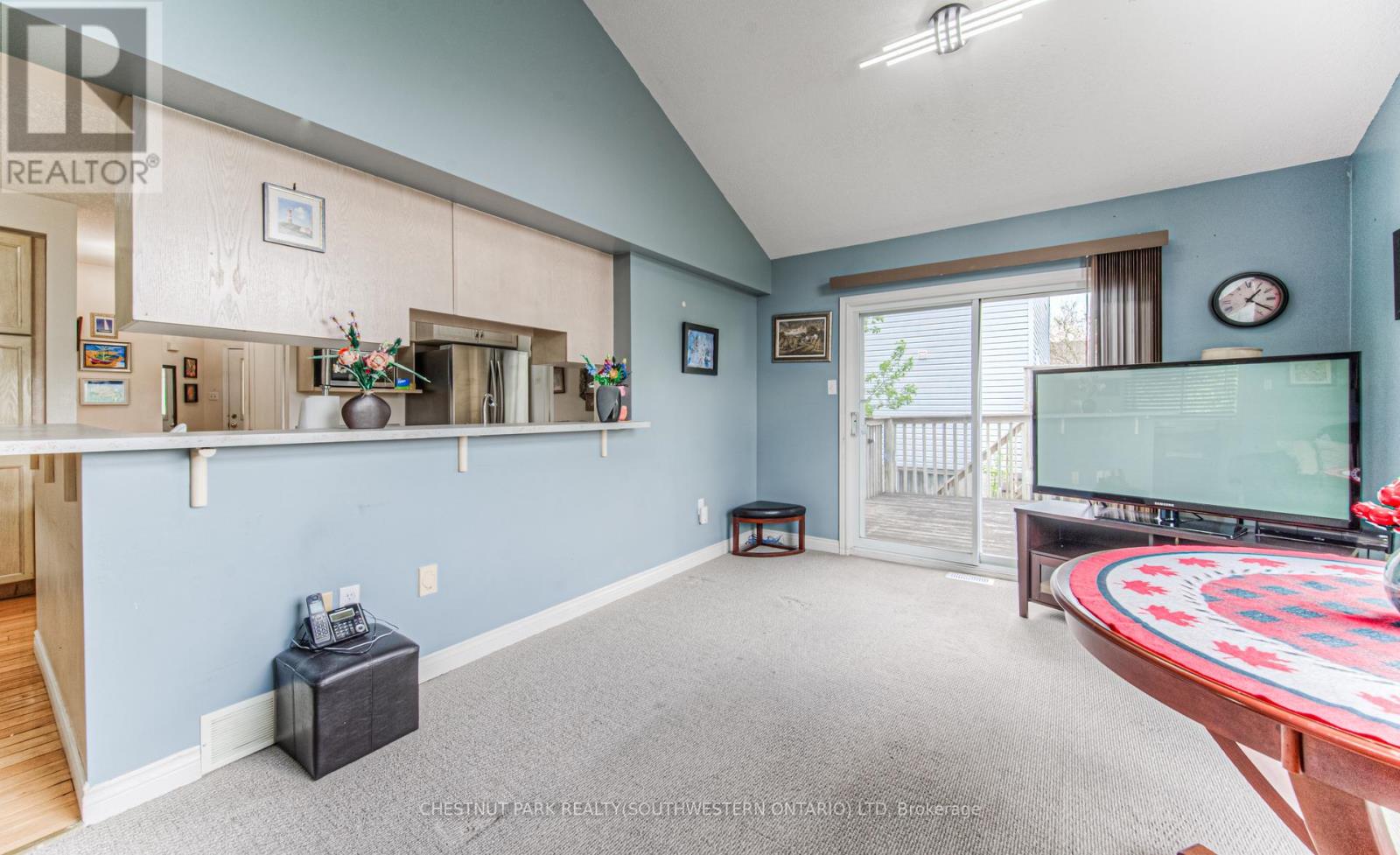 619 Westfield Drive, Waterloo, Ontario  N2T 2P2 - Photo 19 - X12195614