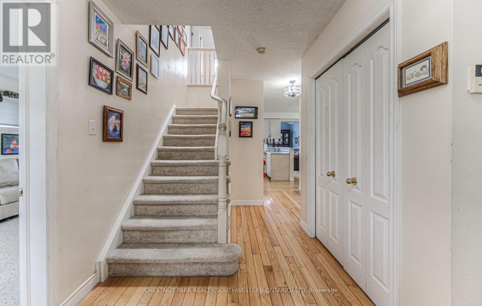 619 Westfield Drive, Waterloo, Ontario  N2T 2P2 - Photo 3 - X12195614