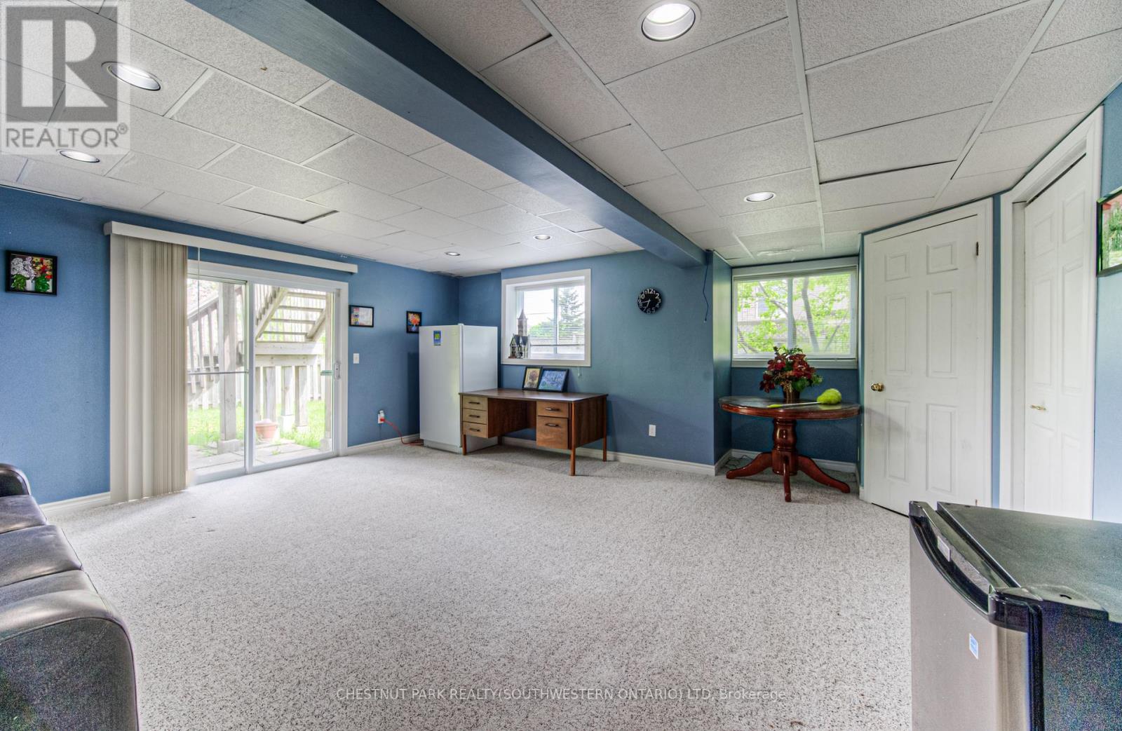 619 Westfield Drive, Waterloo, Ontario  N2T 2P2 - Photo 44 - X12195614