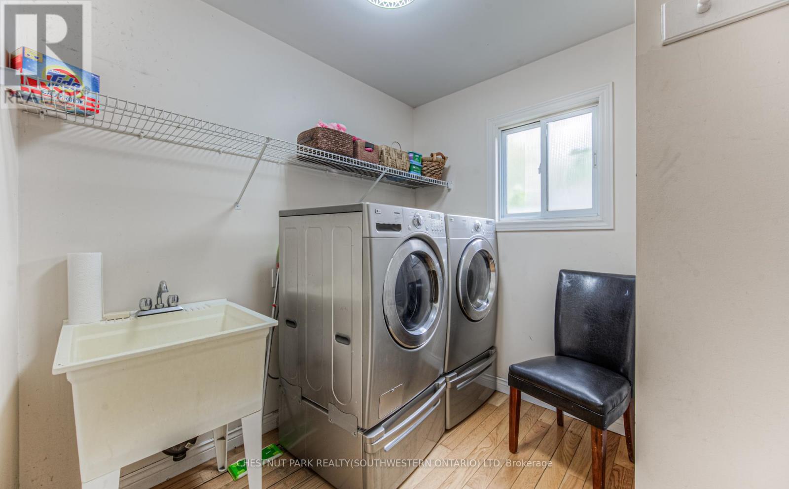 619 Westfield Drive, Waterloo, Ontario  N2T 2P2 - Photo 5 - X12195614