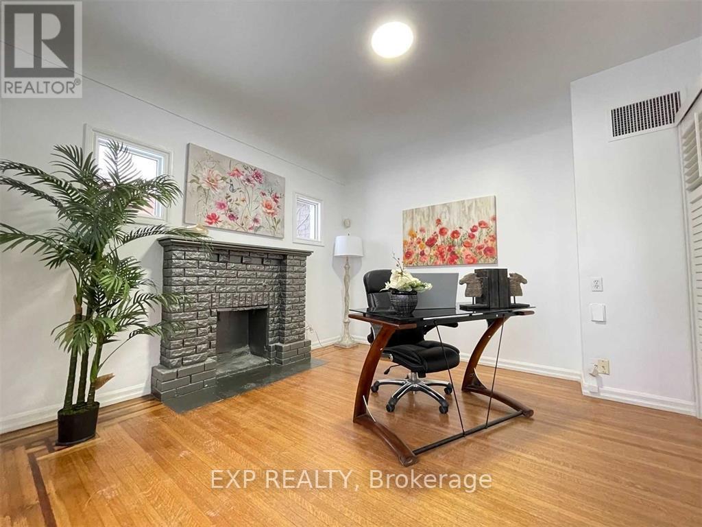 229 Locke Street S, Hamilton, Ontario  L8P 4B8 - Photo 10 - X12195653