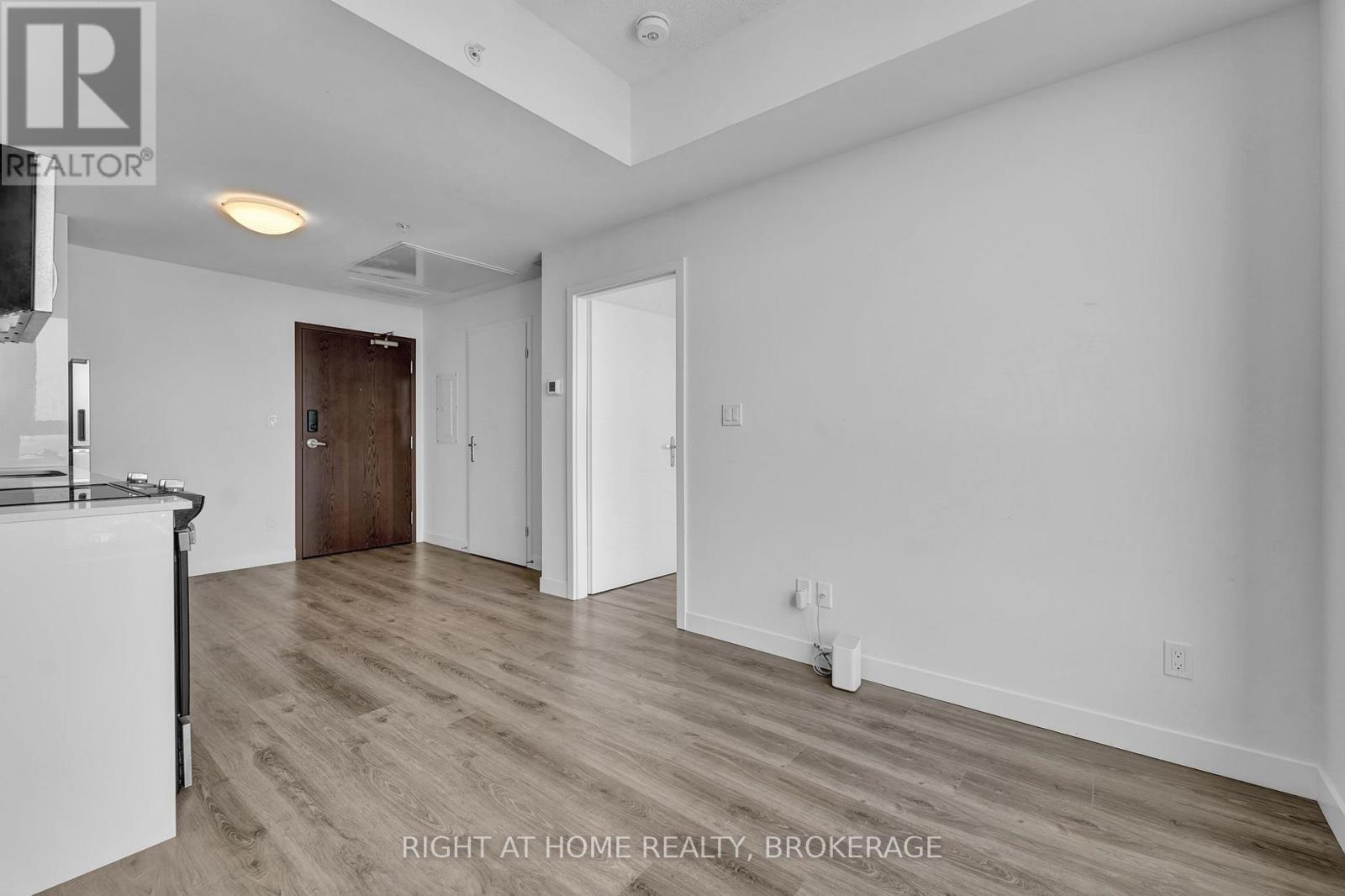 2401 - 60 Frederick Street, Kitchener, Ontario  N2H 0C7 - Photo 8 - X12195656