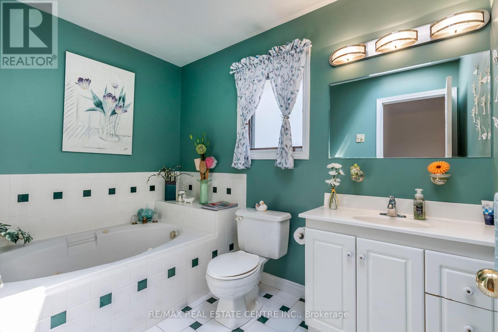 1241 Rose Street, Cambridge, Ontario  N3H 5K9 - Photo 19 - X12195661