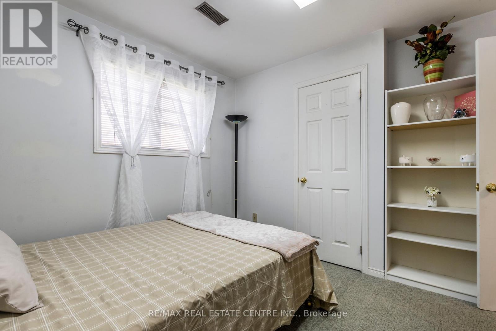 1241 Rose Street, Cambridge, Ontario  N3H 5K9 - Photo 34 - X12195661
