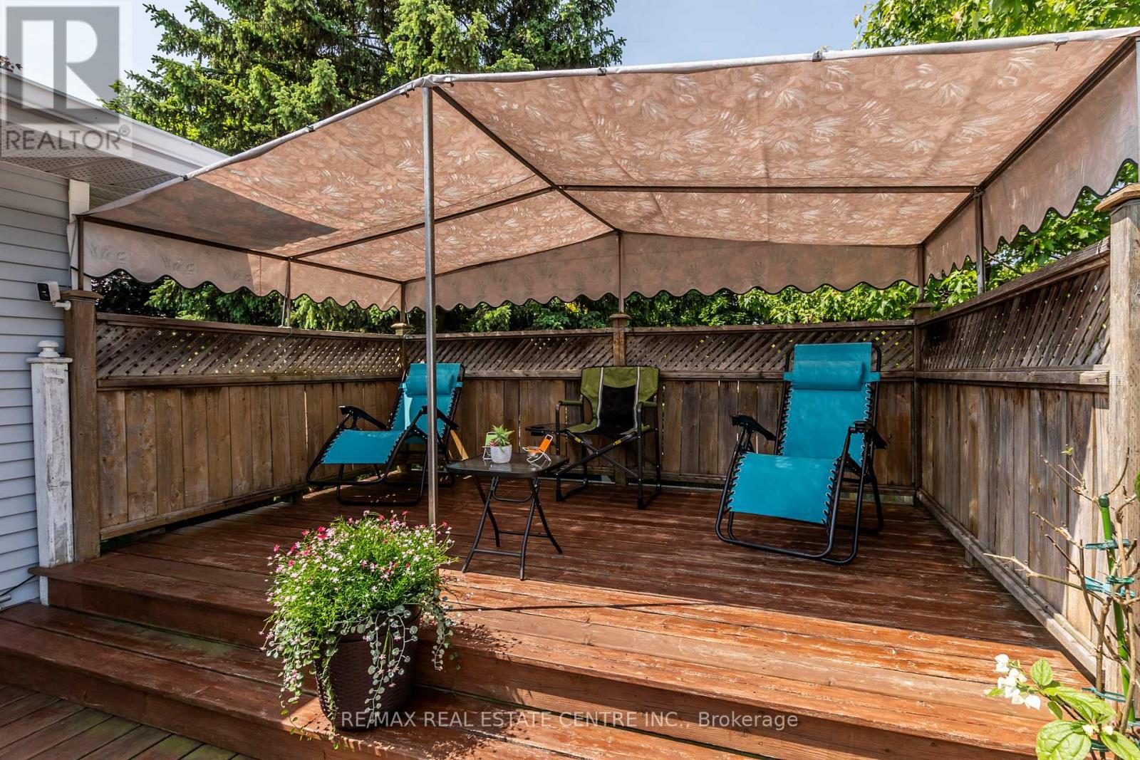 1241 Rose Street, Cambridge, Ontario  N3H 5K9 - Photo 39 - X12195661