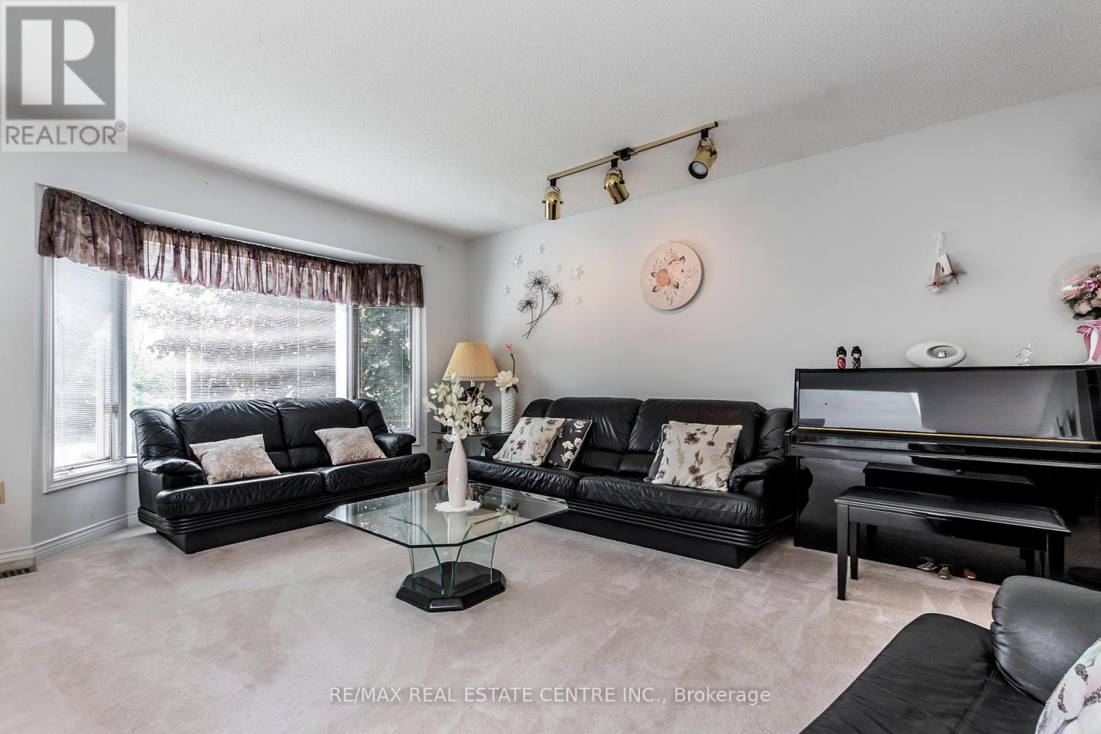1241 Rose Street, Cambridge, Ontario  N3H 5K9 - Photo 6 - X12195661