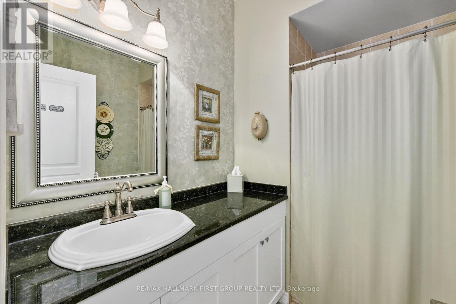 823 London Street, Cobourg, Ontario  K9A 5X9 - Photo 29 - X12195676