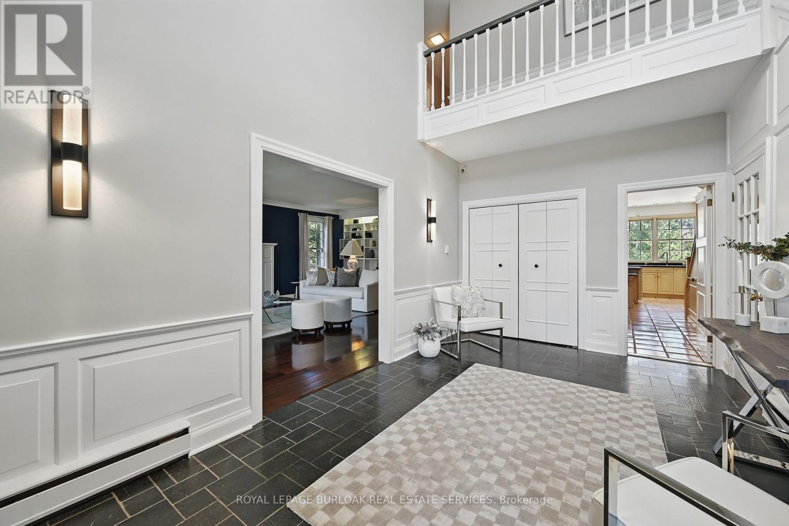 3020 First Street, Burlington (Roseland), Ontario  L7N 1C3 - Photo 5 - W12102928