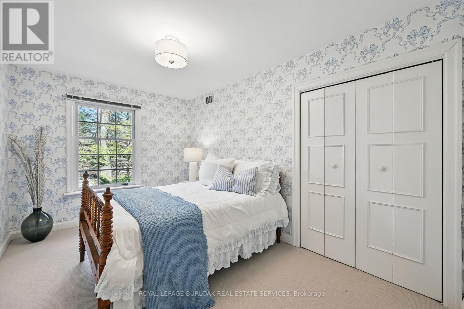 3020 First Street, Burlington (Roseland), Ontario  L7N 1C3 - Photo 24 - W12102928