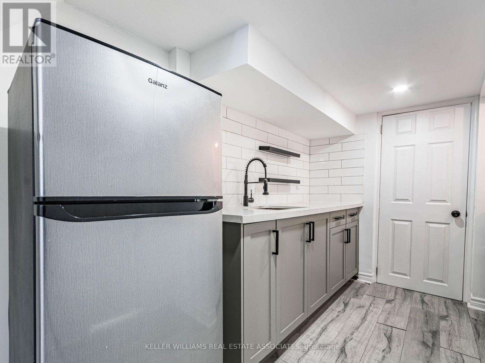 39 Madison Avenue, Hamilton, Ontario  L8L 5Y5 - Photo 33 - X12074551