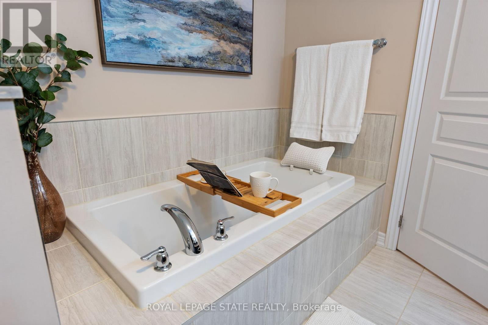 62 Waterview Lane, Grimsby, Ontario  L3M 0H2 - Photo 27 - X12144433