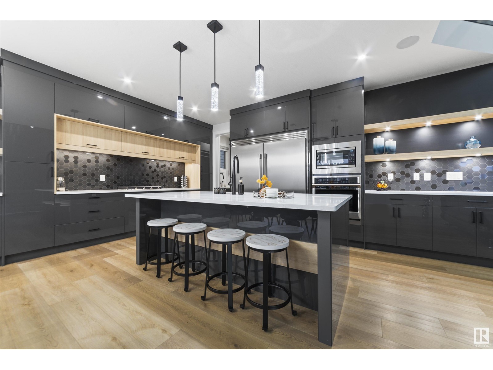 Property at 5611 CAUTLEY COVE CV SW image 3