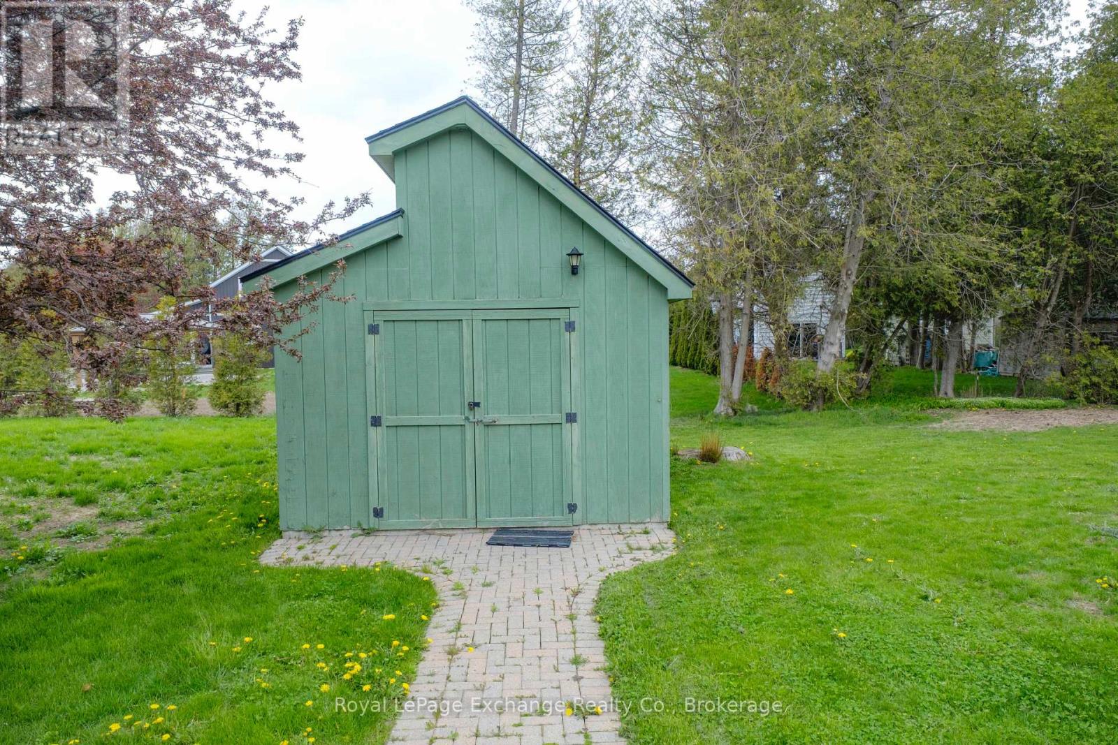 128 Waterloo Street, Huron-Kinloss, Ontario  N2Z 0C7 - Photo 5 - X12154625