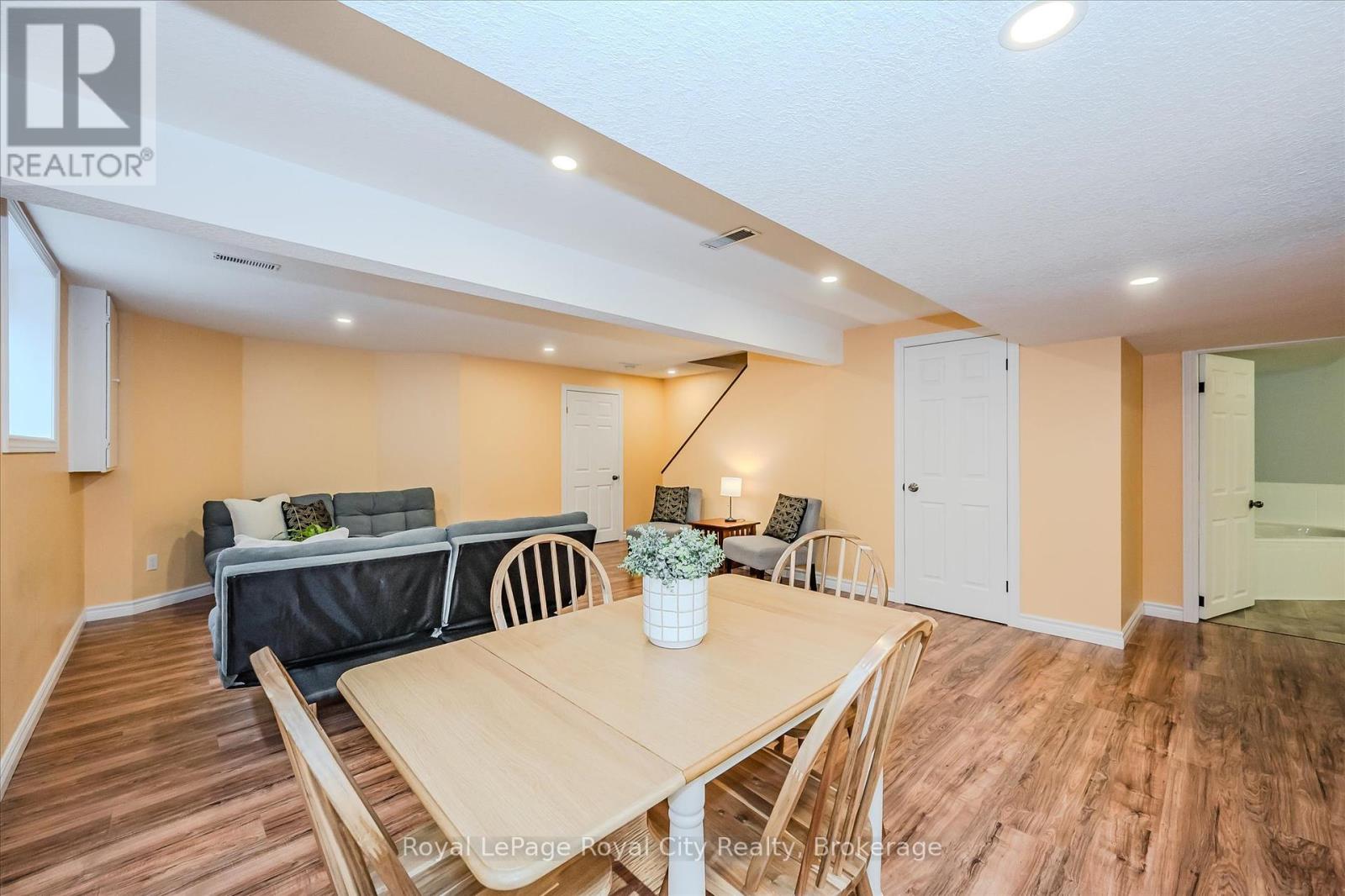 219 Elmira Road S, Guelph, Ontario N1K 1R1 - Photo 36 - X12178112