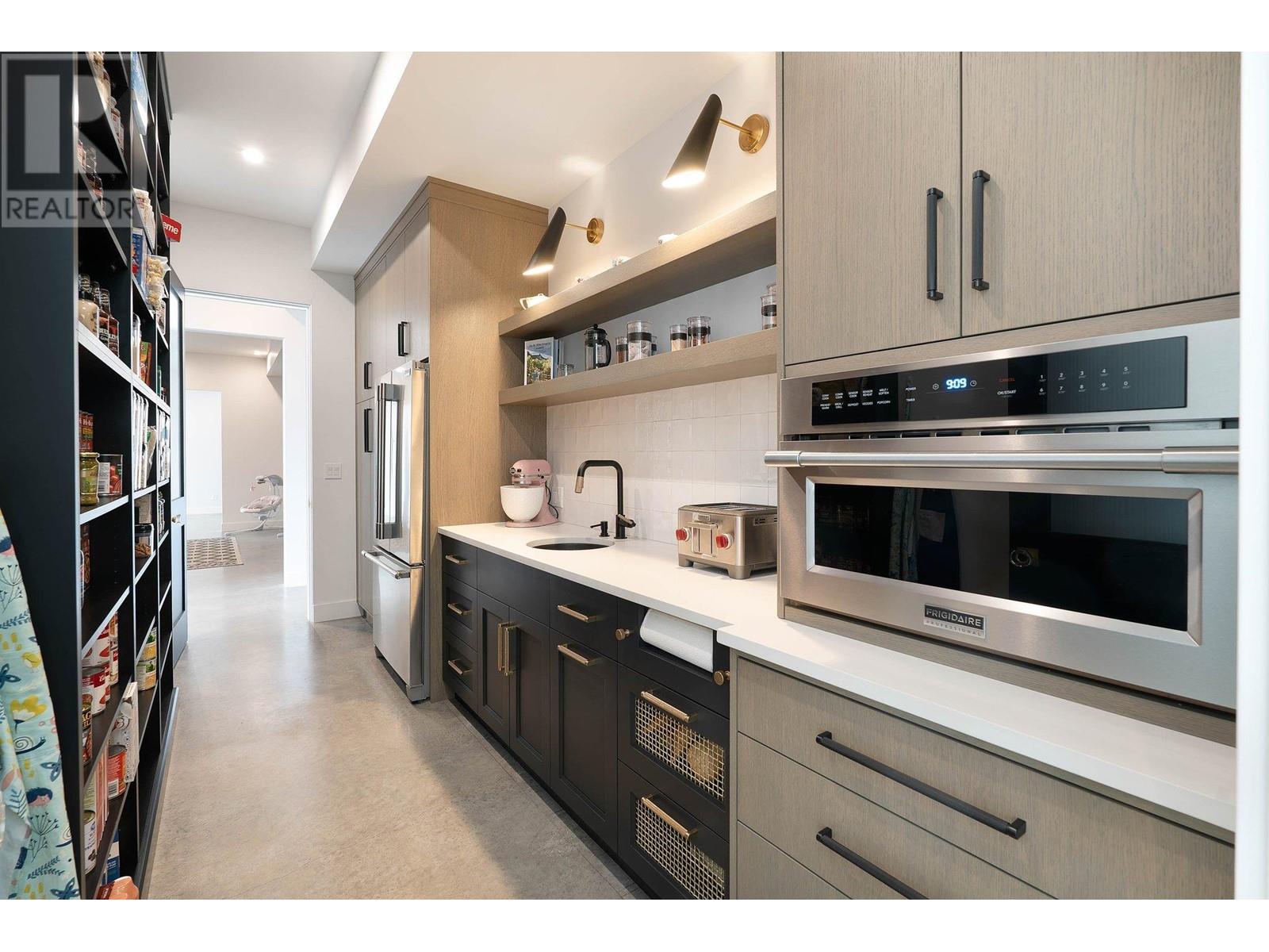 120 Sunset Boulevard, Vernon, British Columbia  V1H 1T7 - Photo 24 - 10334559