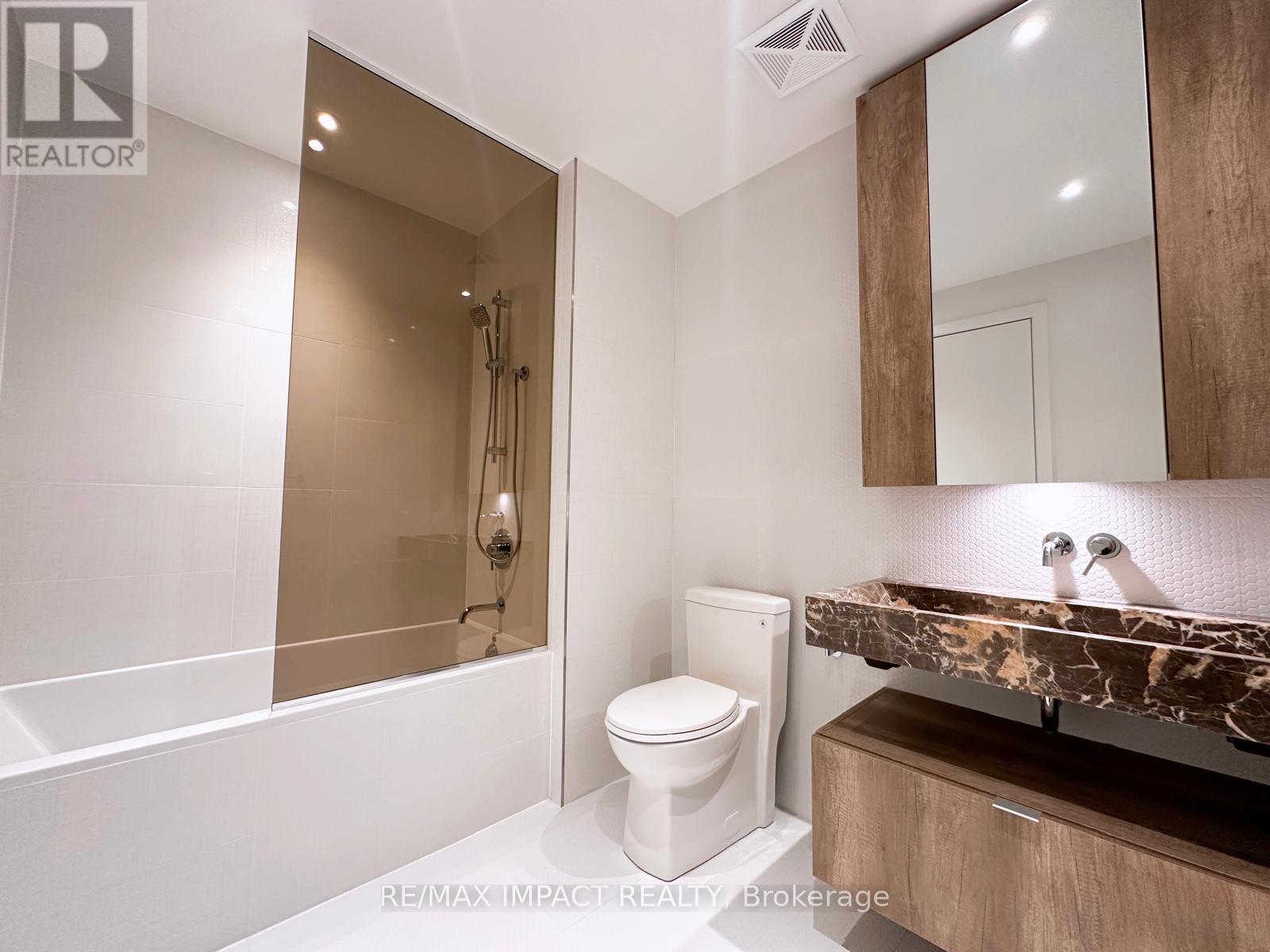 4602 - 11 Yorkville Avenue, Toronto, Ontario  M4W 1L2 - Photo 22 - C12195836