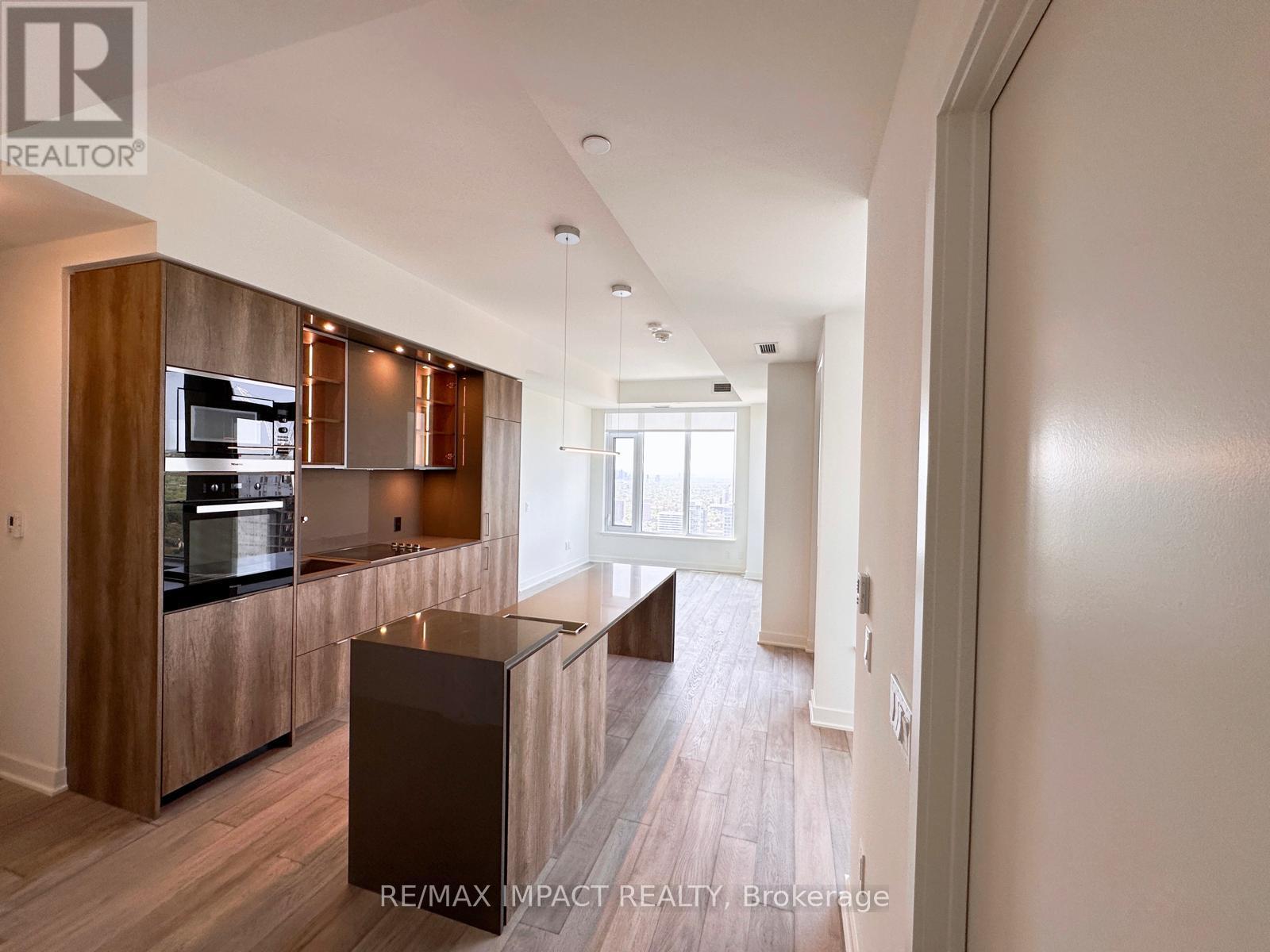 4602 - 11 Yorkville Avenue, Toronto, Ontario  M4W 1L2 - Photo 7 - C12195836