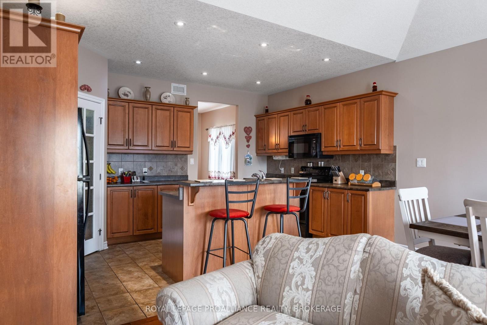 226 Rose Abbey Drive, Kingston, Ontario  K7K 0A2 - Photo 13 - X12195941