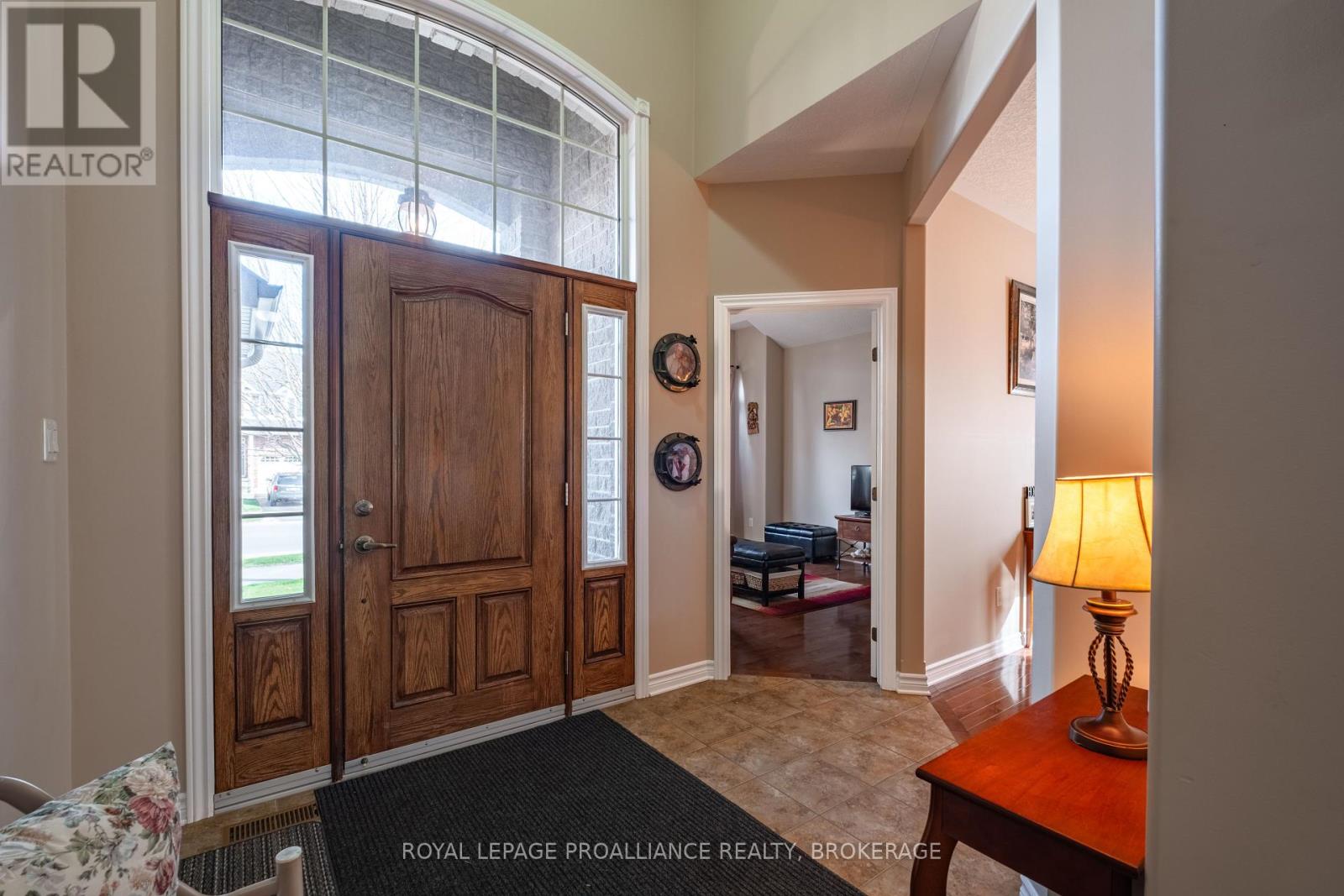 226 Rose Abbey Drive, Kingston, Ontario  K7K 0A2 - Photo 5 - X12195941