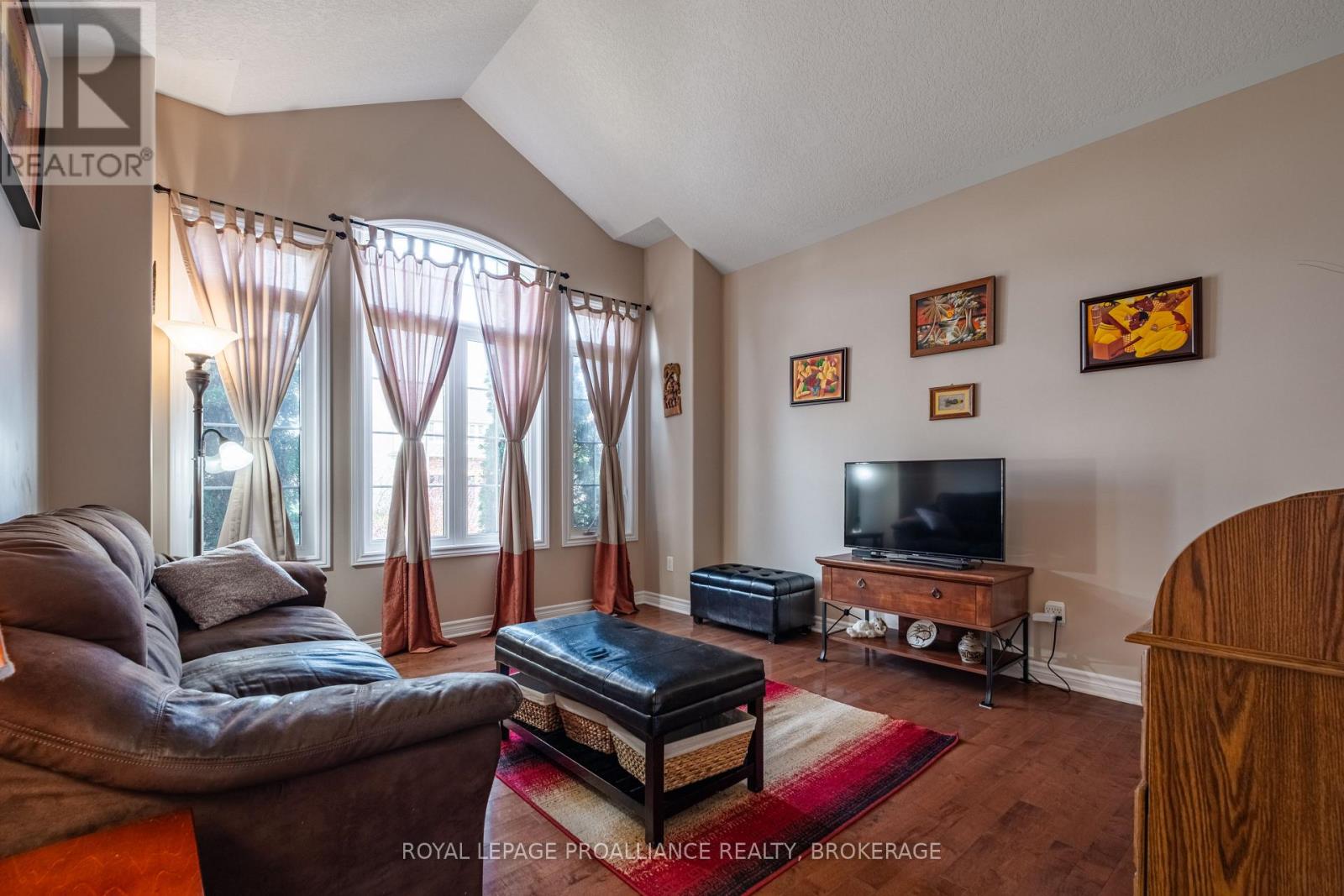 226 Rose Abbey Drive, Kingston, Ontario  K7K 0A2 - Photo 6 - X12195941