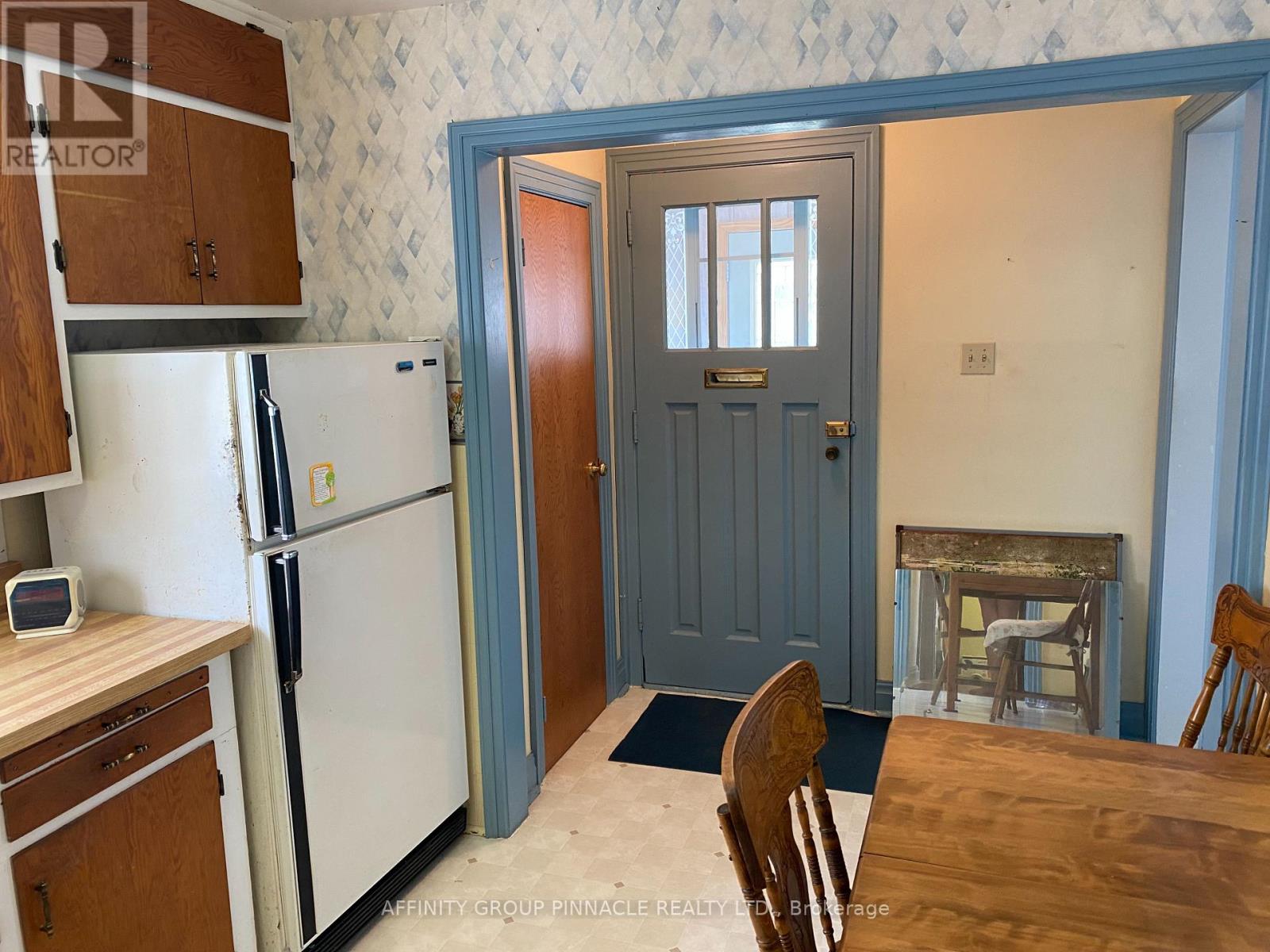 110 Regent Street N, Kawartha Lakes, Ontario  K9V 3V4 - Photo 11 - X12195845