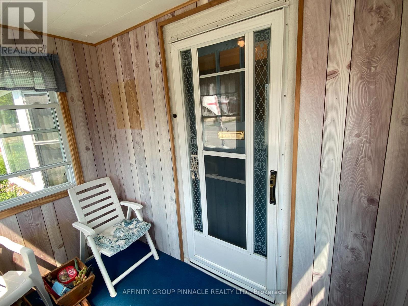 Property at 110 REGENT STREET N image 5