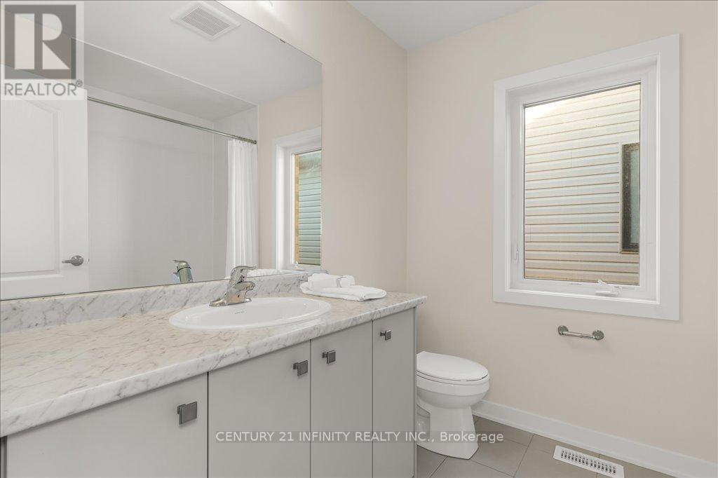 394 Eastbridge Avenue, Welland, Ontario  L3B 0M7 - Photo 32 - X12195982