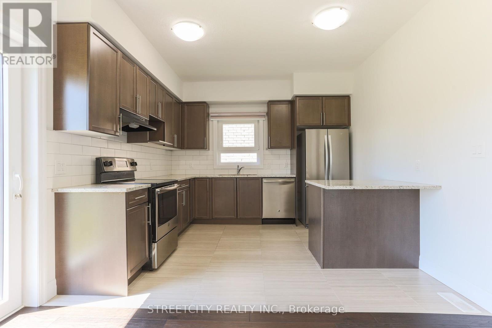 2589 Tokala Trail, London North, Ontario  N6G 0M4 - Photo 13 - X12195972