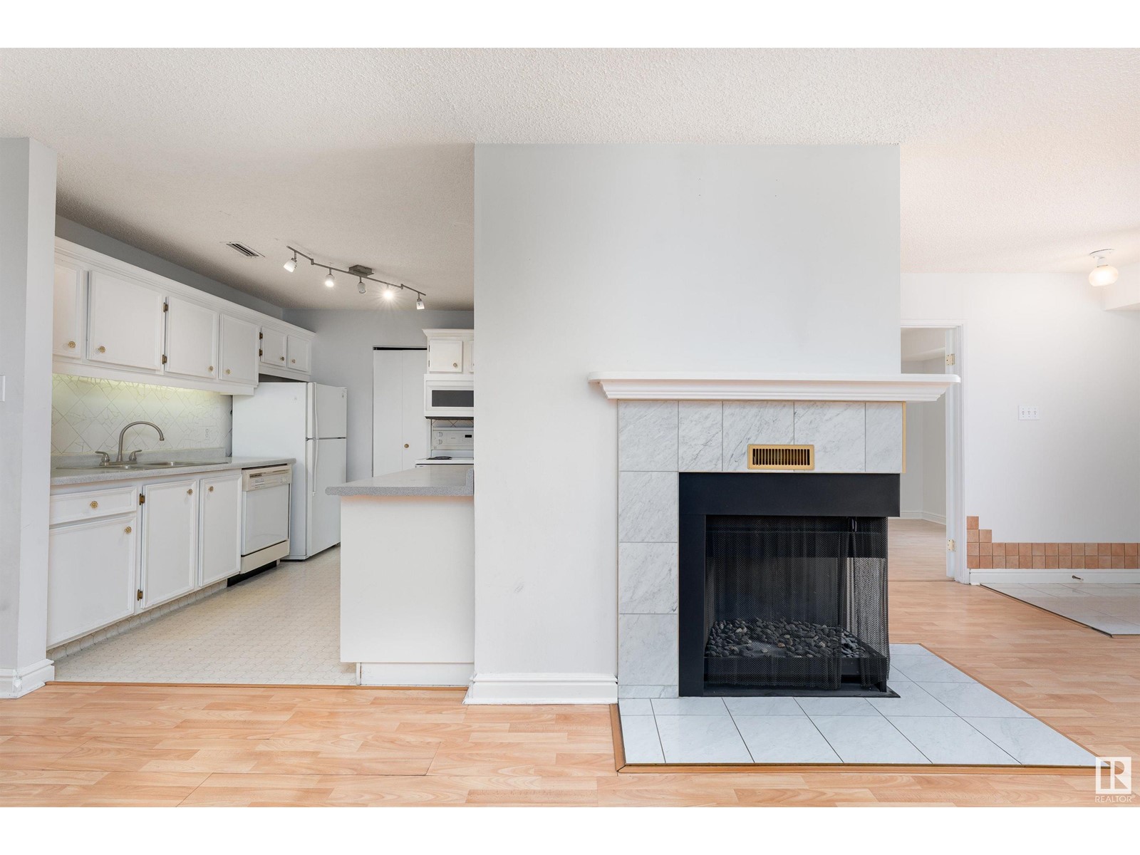 #26 2703 79 St Nw, Edmonton, Alberta  T6K 3Z6 - Photo 13 - E4440082