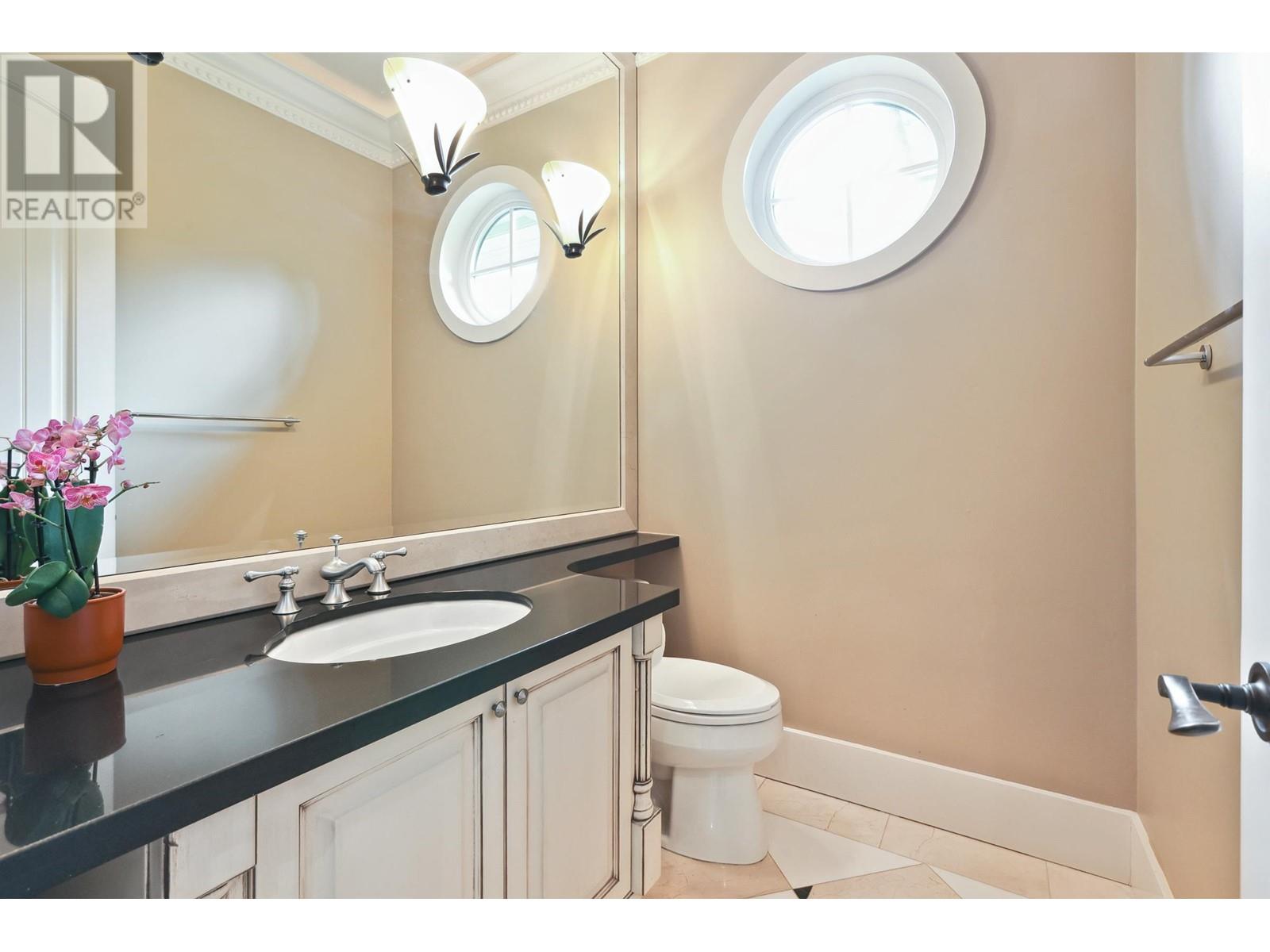 3593 Mackenzie Street, Vancouver, British Columbia  V6L 0A1 - Photo 13 - R3010697