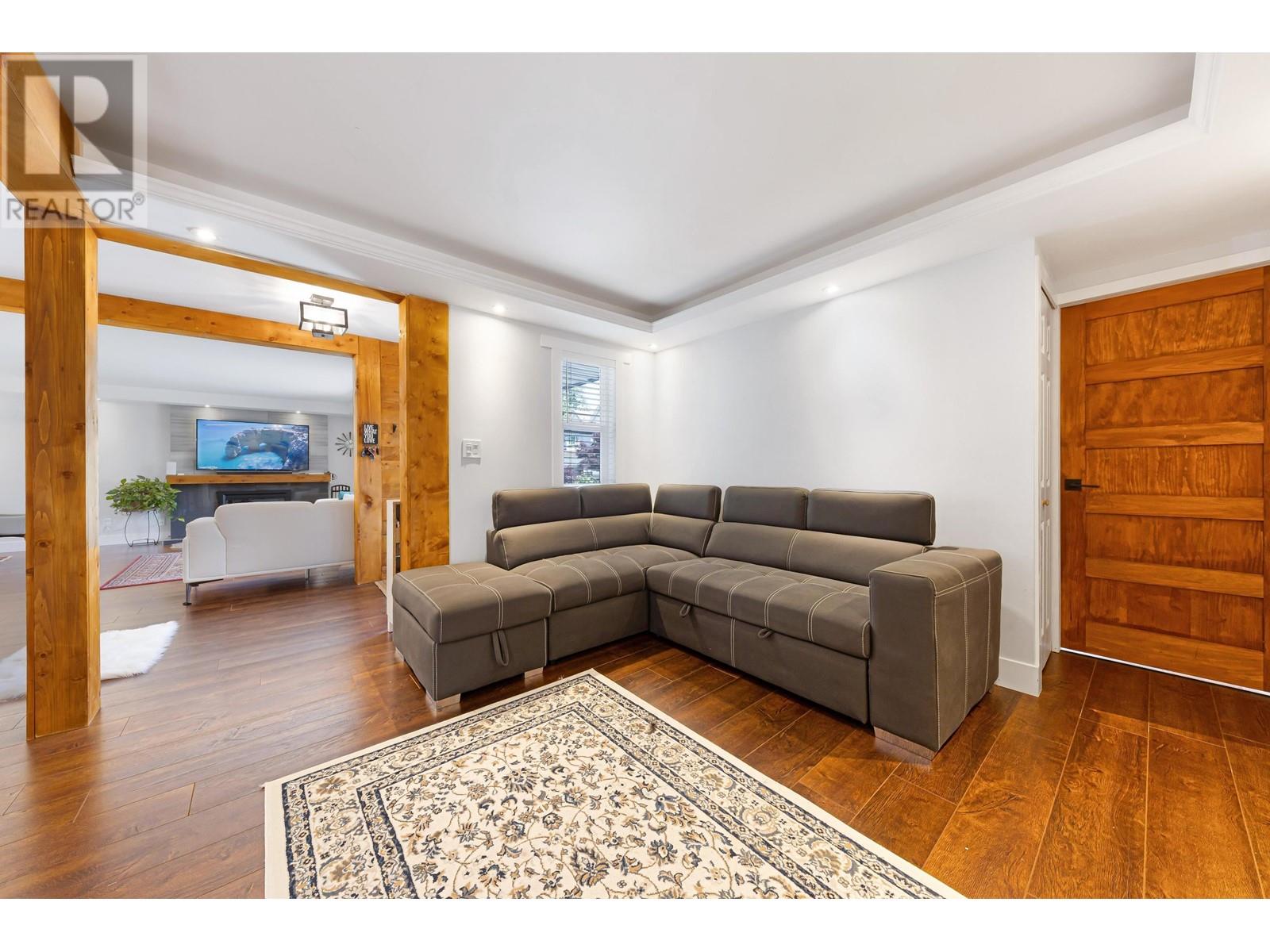 3849 Richmond Street, Port Coquitlam, British Columbia  V3B 3E9 - Photo 12 - R3011081