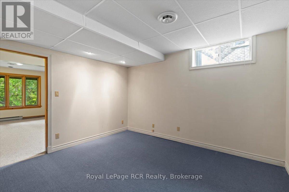 284 2nd Avenue, Hanover, Ontario  N4N 3S1 - Photo 44 - X12092978