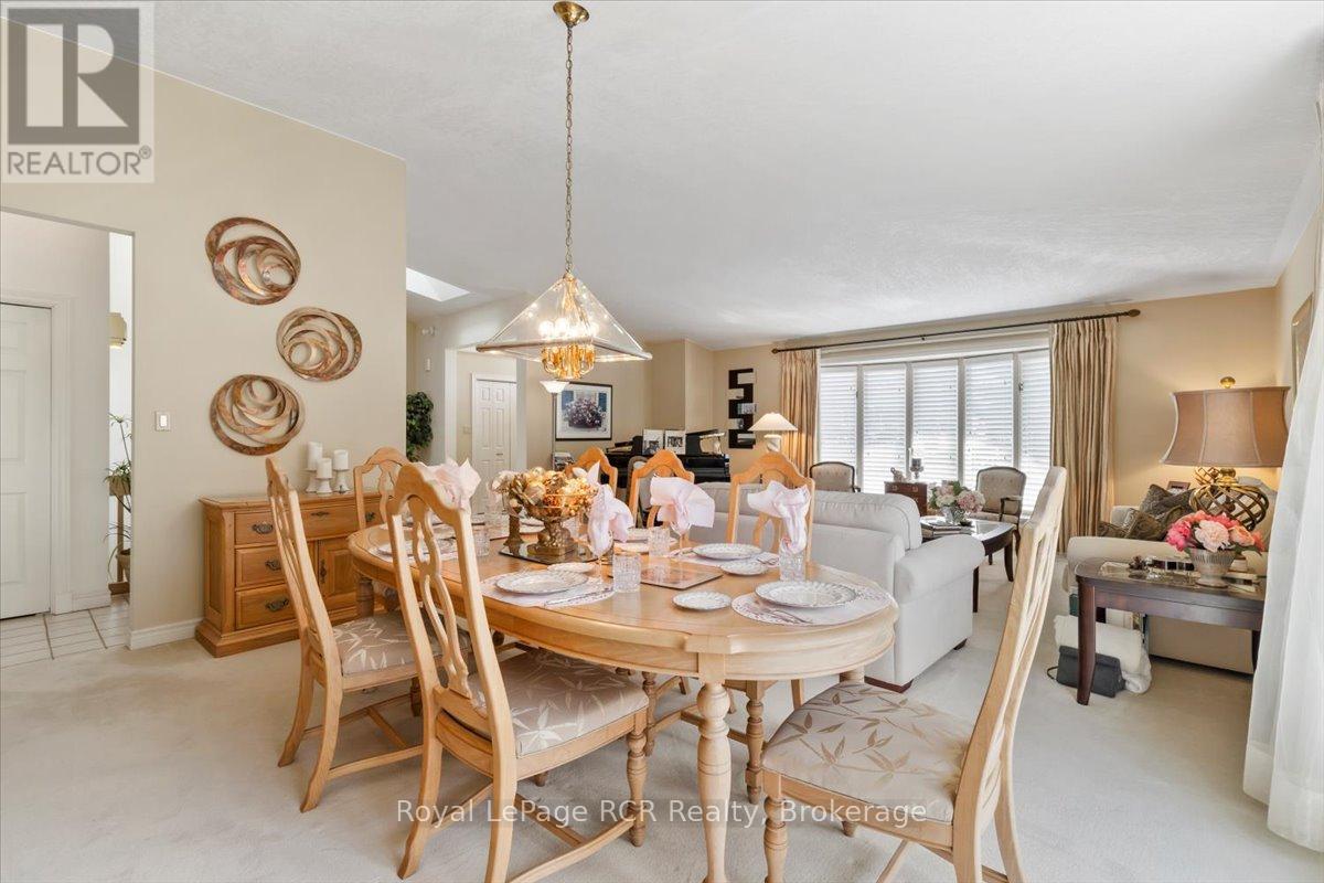 284 2nd Avenue, Hanover, Ontario  N4N 3S1 - Photo 8 - X12092978