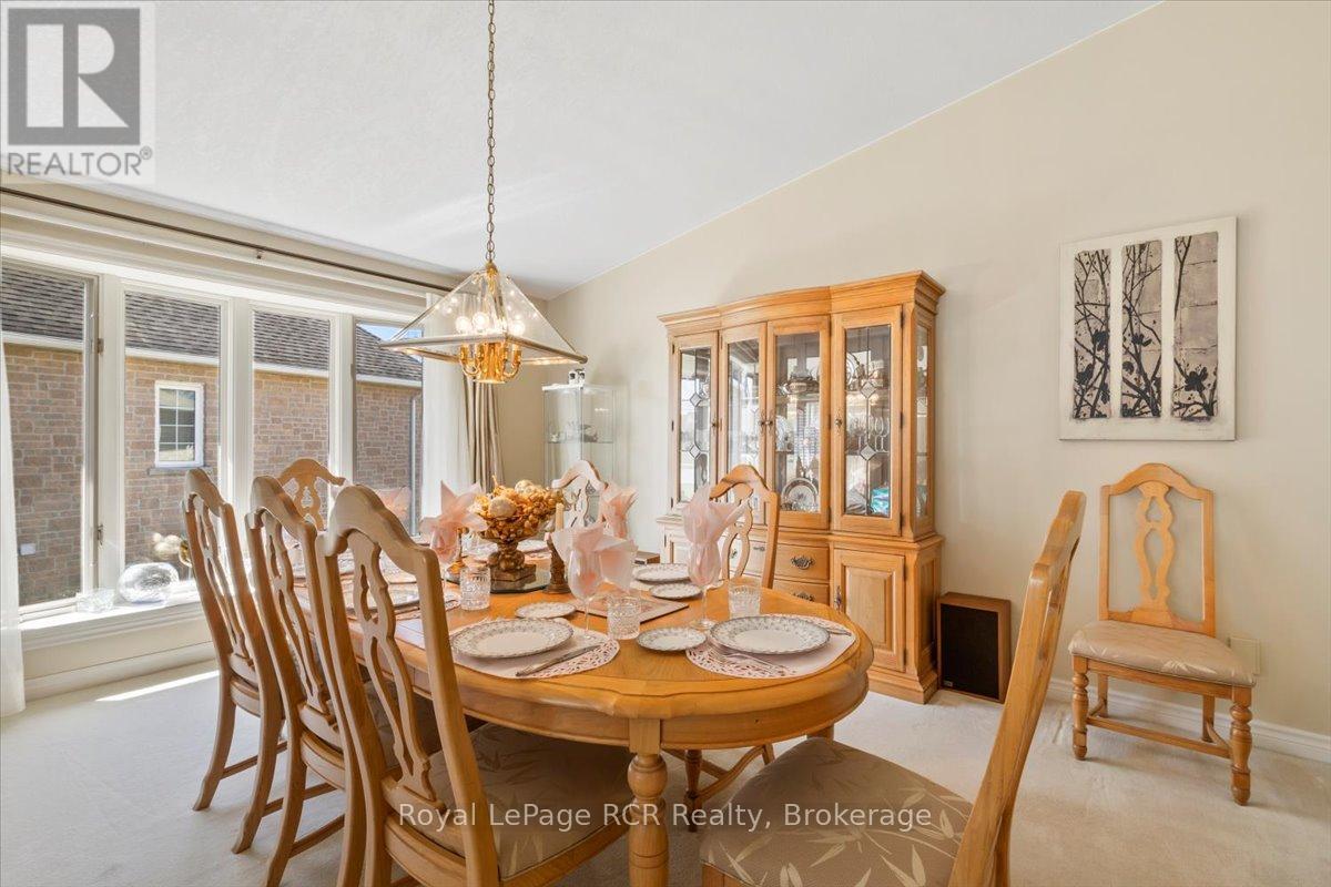 284 2nd Avenue, Hanover, Ontario  N4N 3S1 - Photo 7 - X12092978