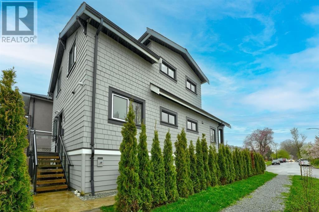 1204 Kaslo Street, Vancouver, British Columbia  V5K 3Z7 - Photo 2 - R3010019